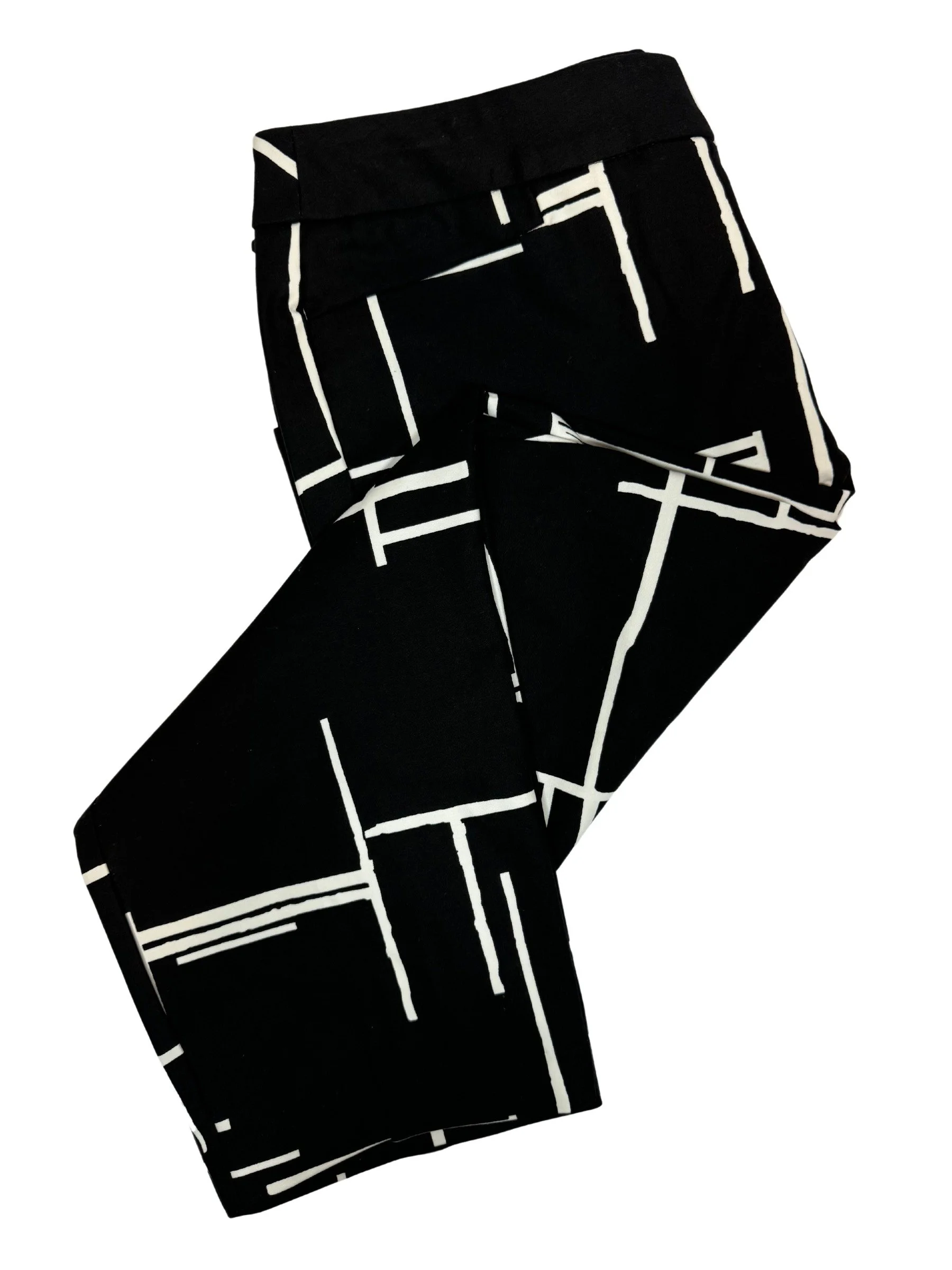 Investments Petites Black Capris