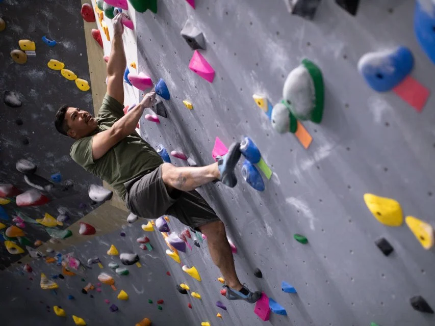 Why Indoor Rock Climbing Is an Amazing Fitness Addiction