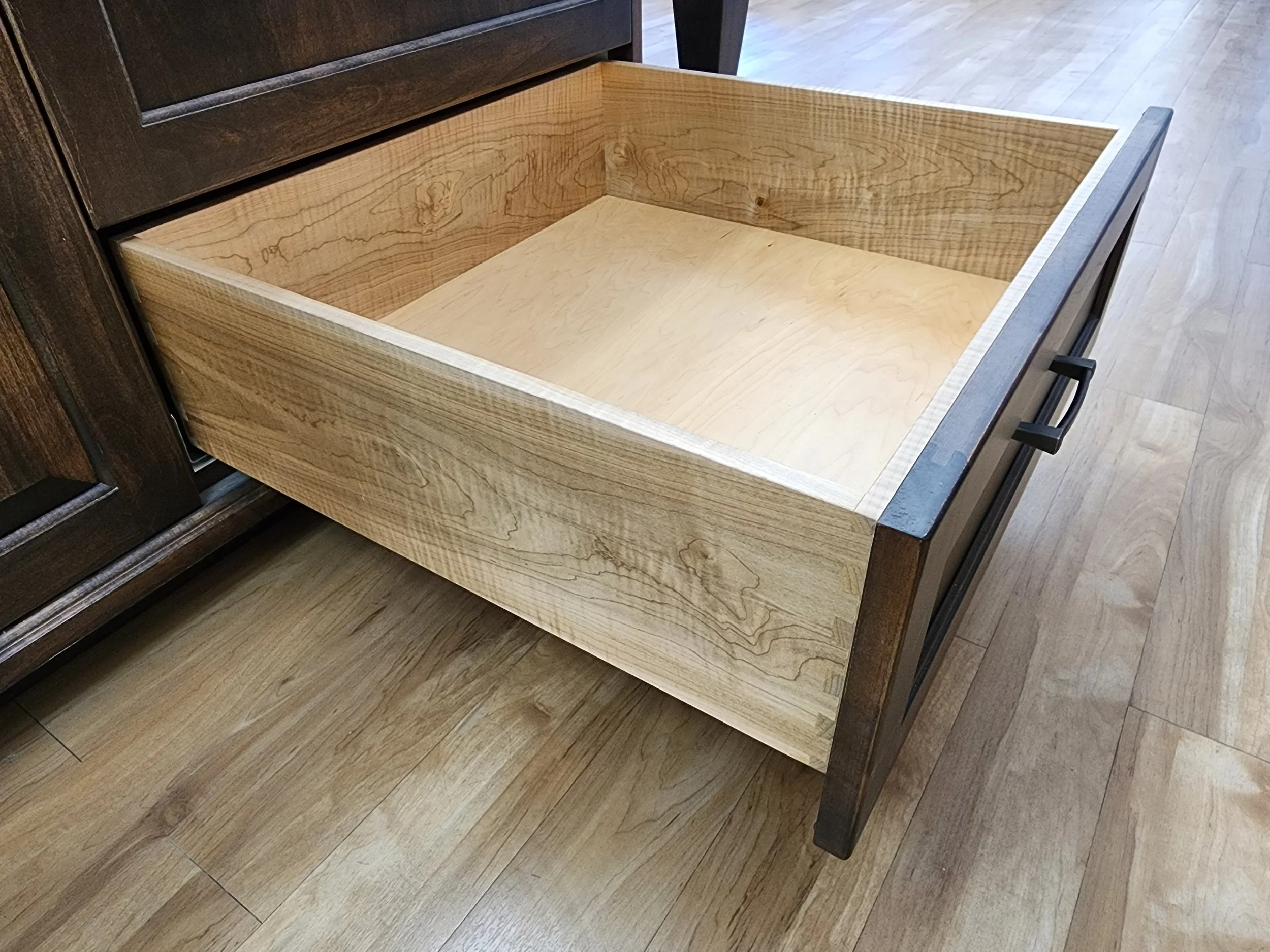 Maple Hardwood, Dovetail Drawer Box - Upgrade