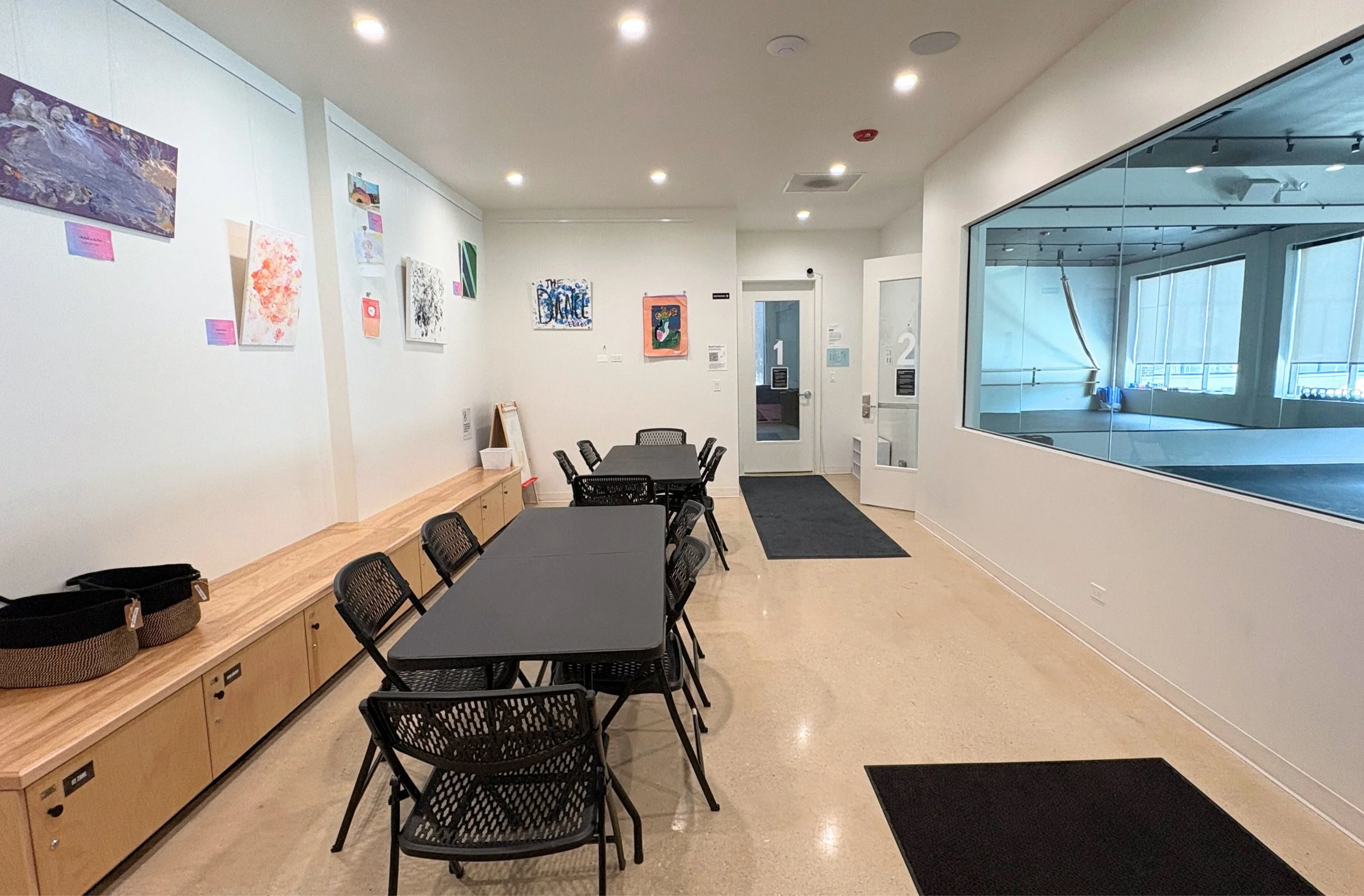 Studio Lounge