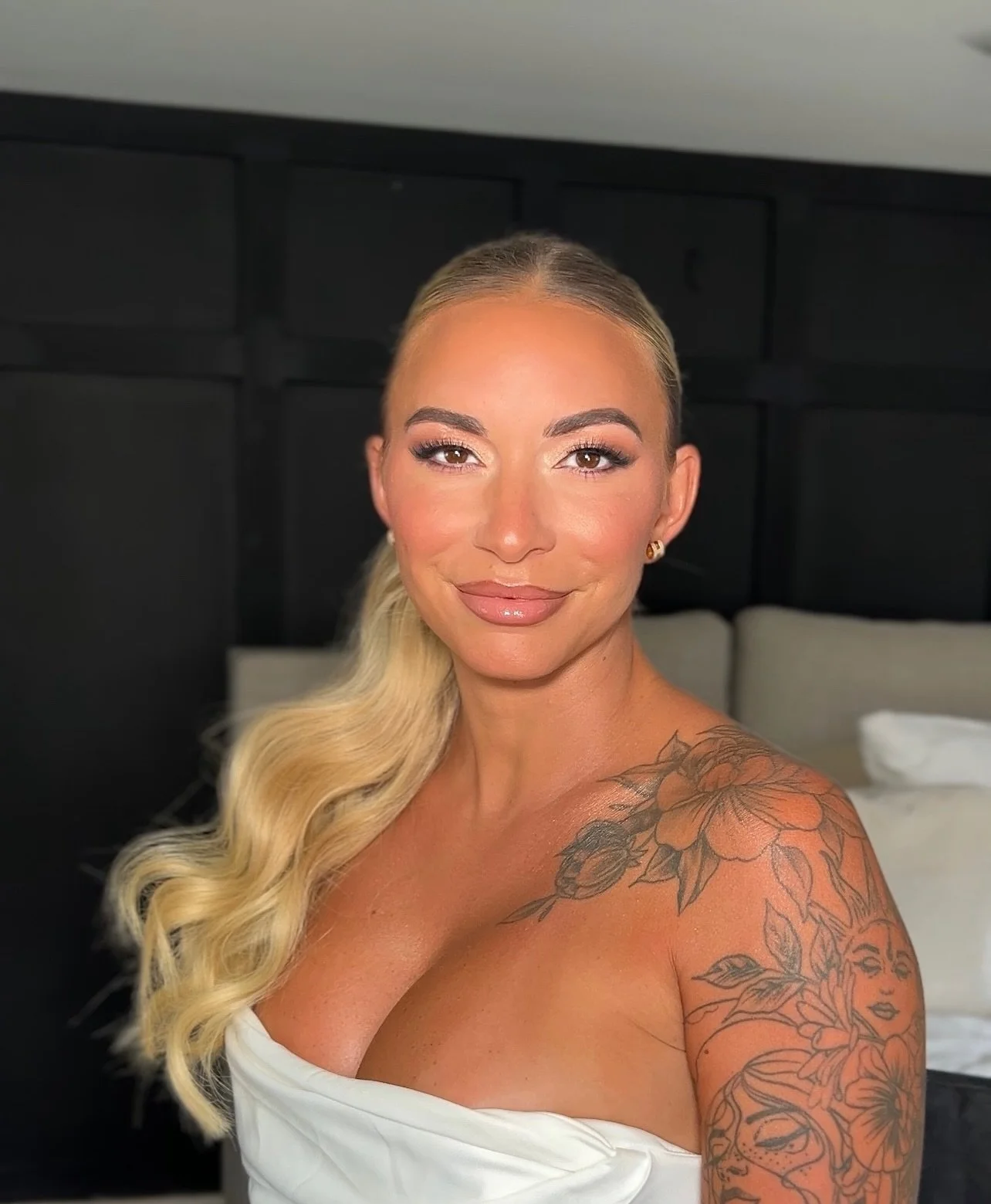 Loved getting to do my signature skin-focused soft glam on Danielle for my branding shoot 😍🌸💖

Each step of my makeup process is carefully applied in thin, buildable layers &amp; blended to perfection before I move on to the next step to ensure a 