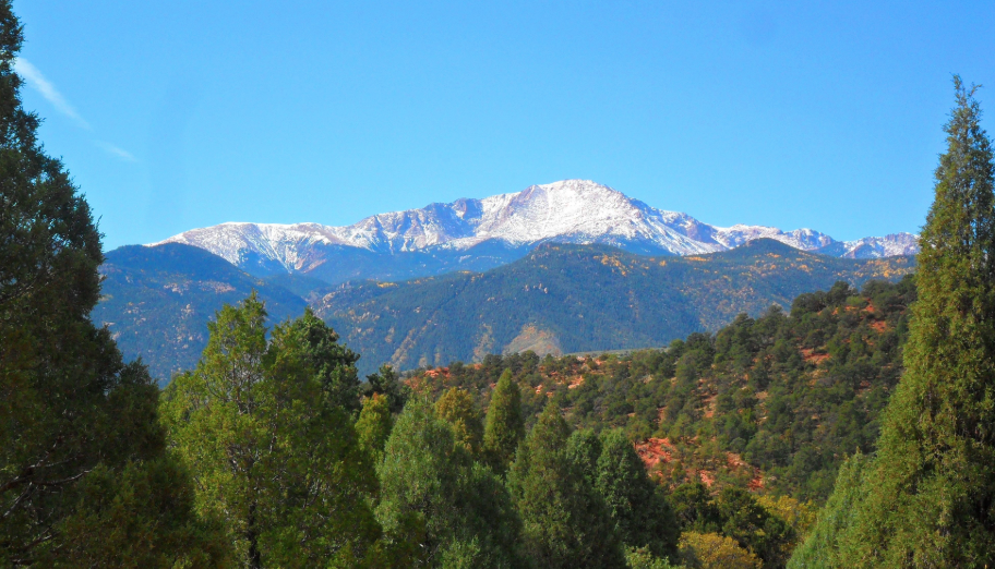 How to Celebrate Ski Season Without Snow (Yes, We’re Serious!)