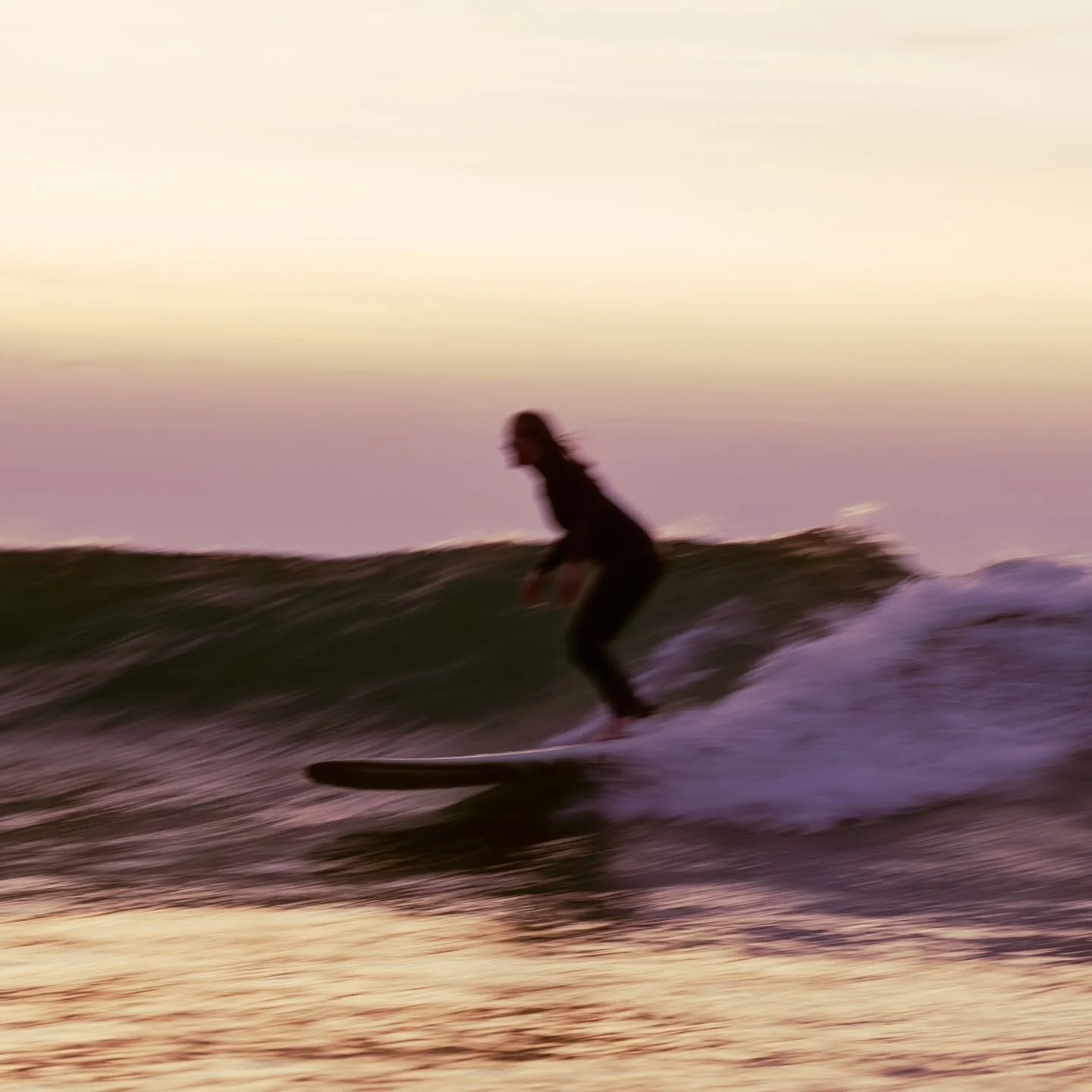 S L O W L Y

After a week that felt like it had somewhere to be, I finally let myself slow down and drift into the last light. Nothing too serious&mdash;just floating about, camera in hand, letting the colours do their thing and the day fade out on i