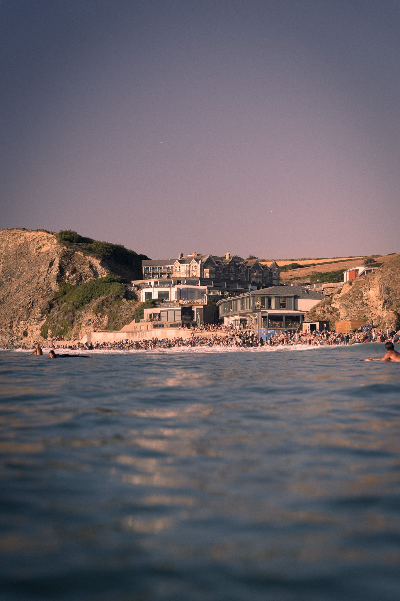 cornwall-solar-eclipse-surf-photography-watergate-bay-newquay-aquasnaps-surf-photography-2026-DSC01103.jpg