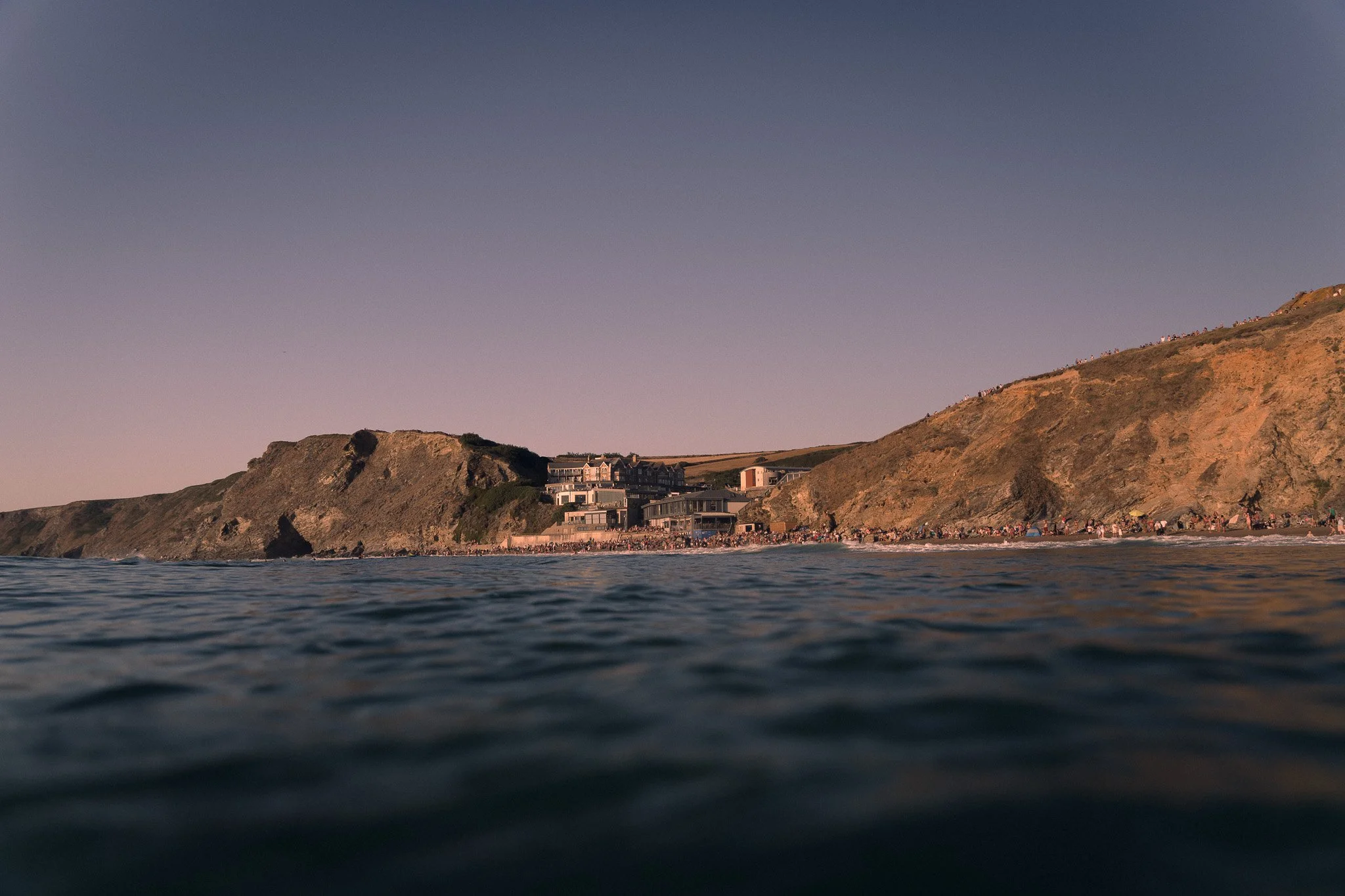 cornwall-solar-eclipse-surf-photography-watergate-bay-newquay-aquasnaps-surf-photography-2026-DSC01175.jpg