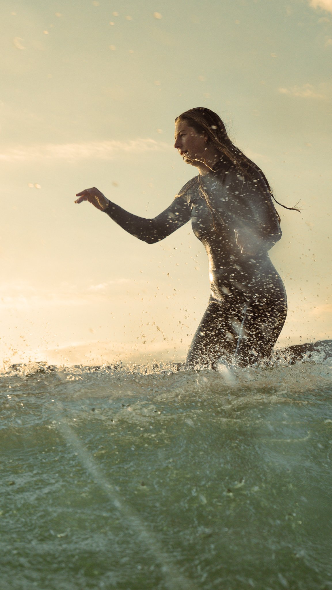 cornwall-solar-eclipse-surf-photography-watergate-bay-newquay-aquasnaps-surf-photography-2026-DSC00989.jpg