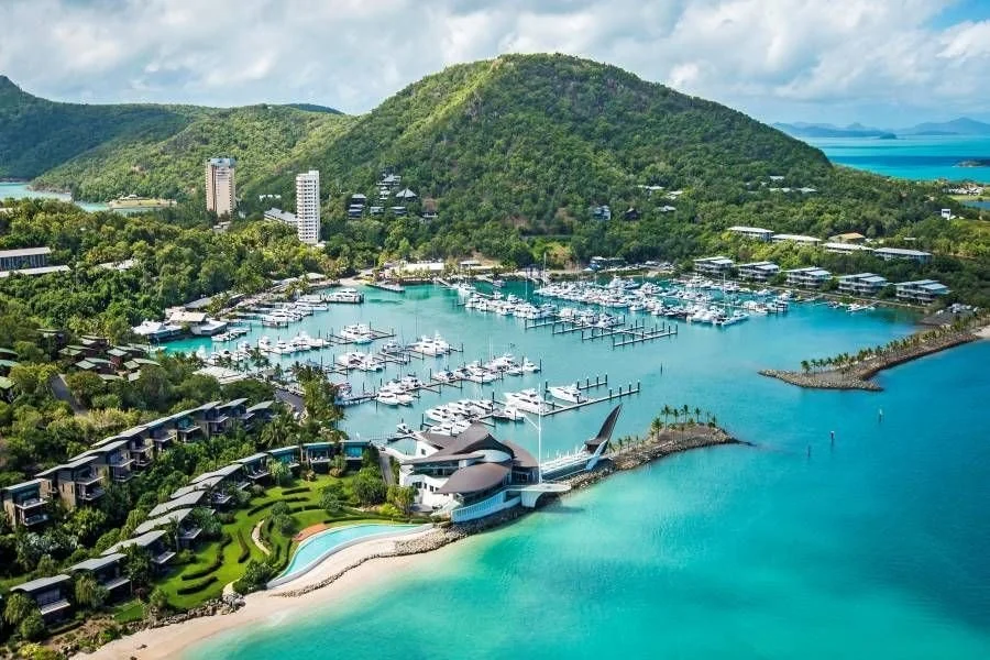 Discover the Beauty of Hamilton Island &amp; Whitsundays