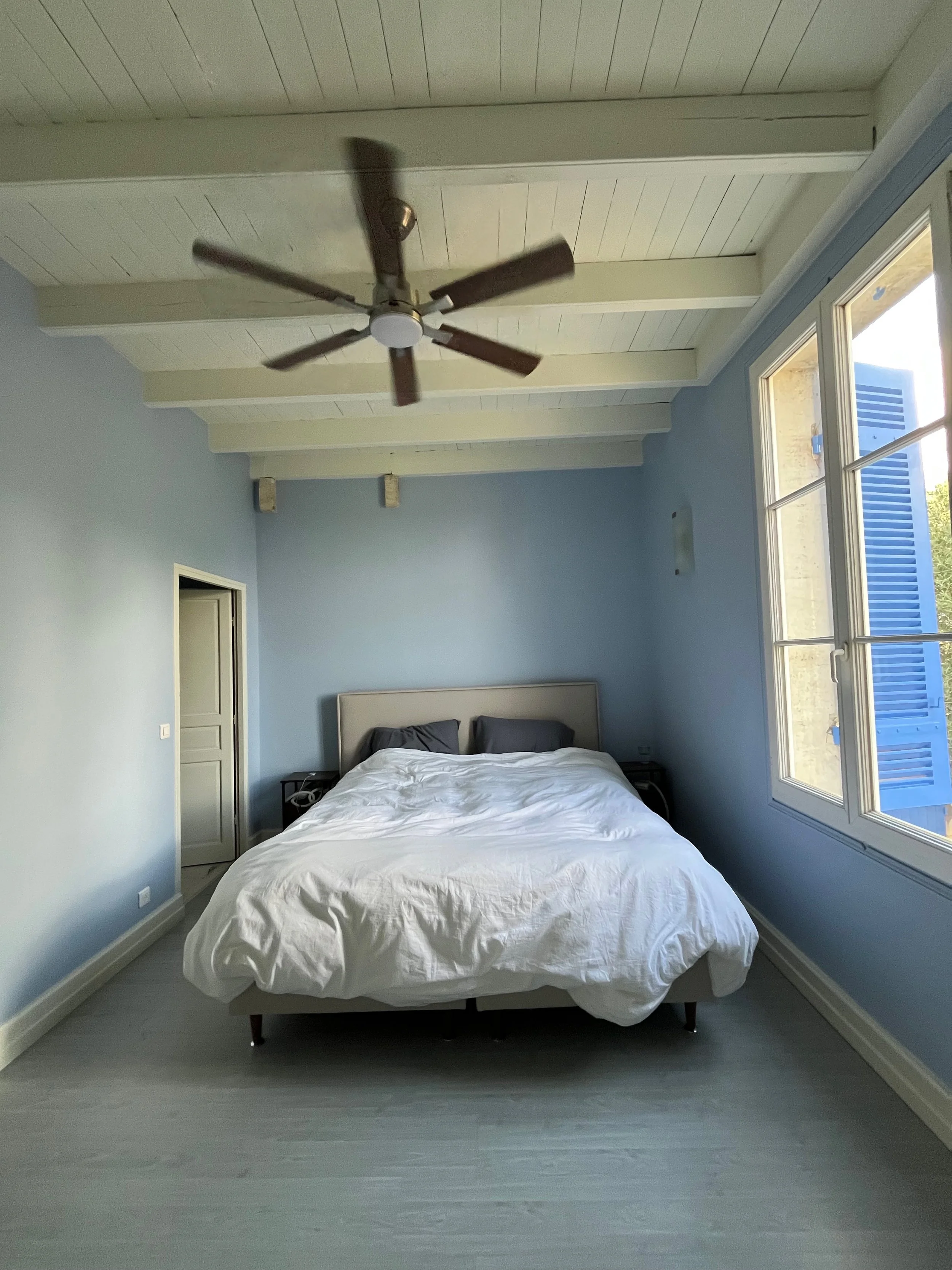 First bedroom.