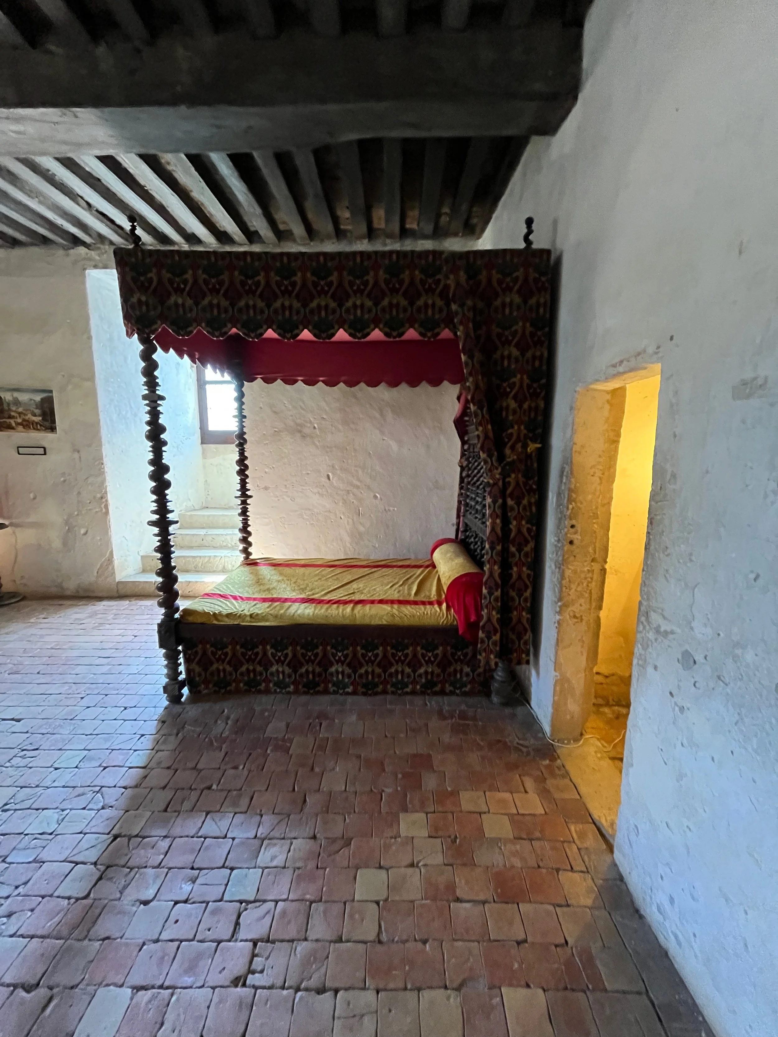 Montaigne’s bed in the tower.