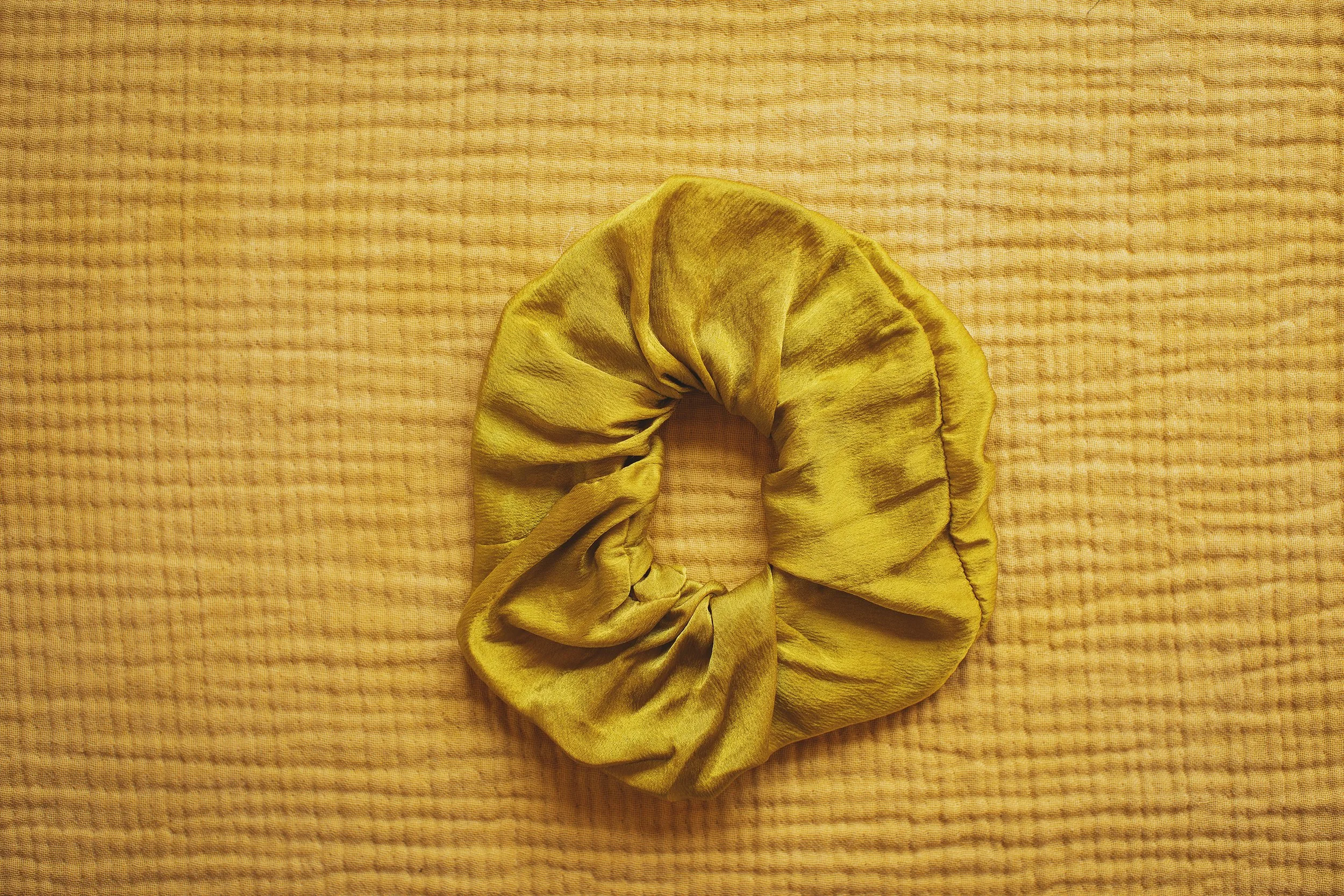 Cenawen Oversized Silk Scrunchie