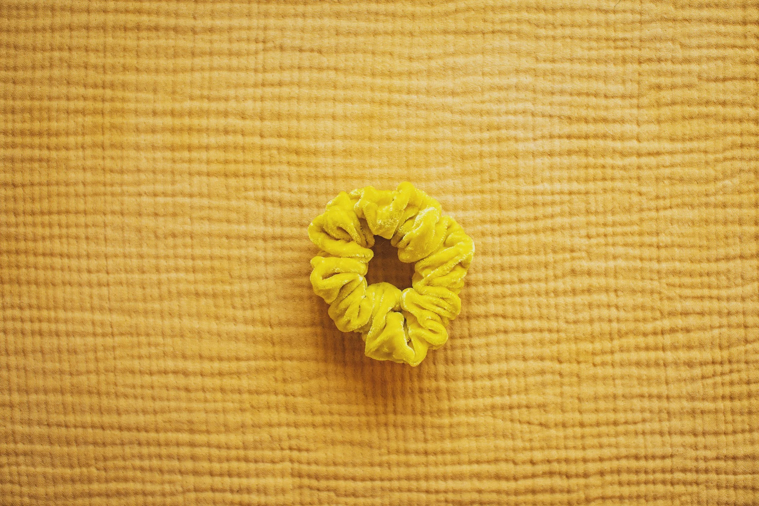 Heuldro Velvet Scunchie