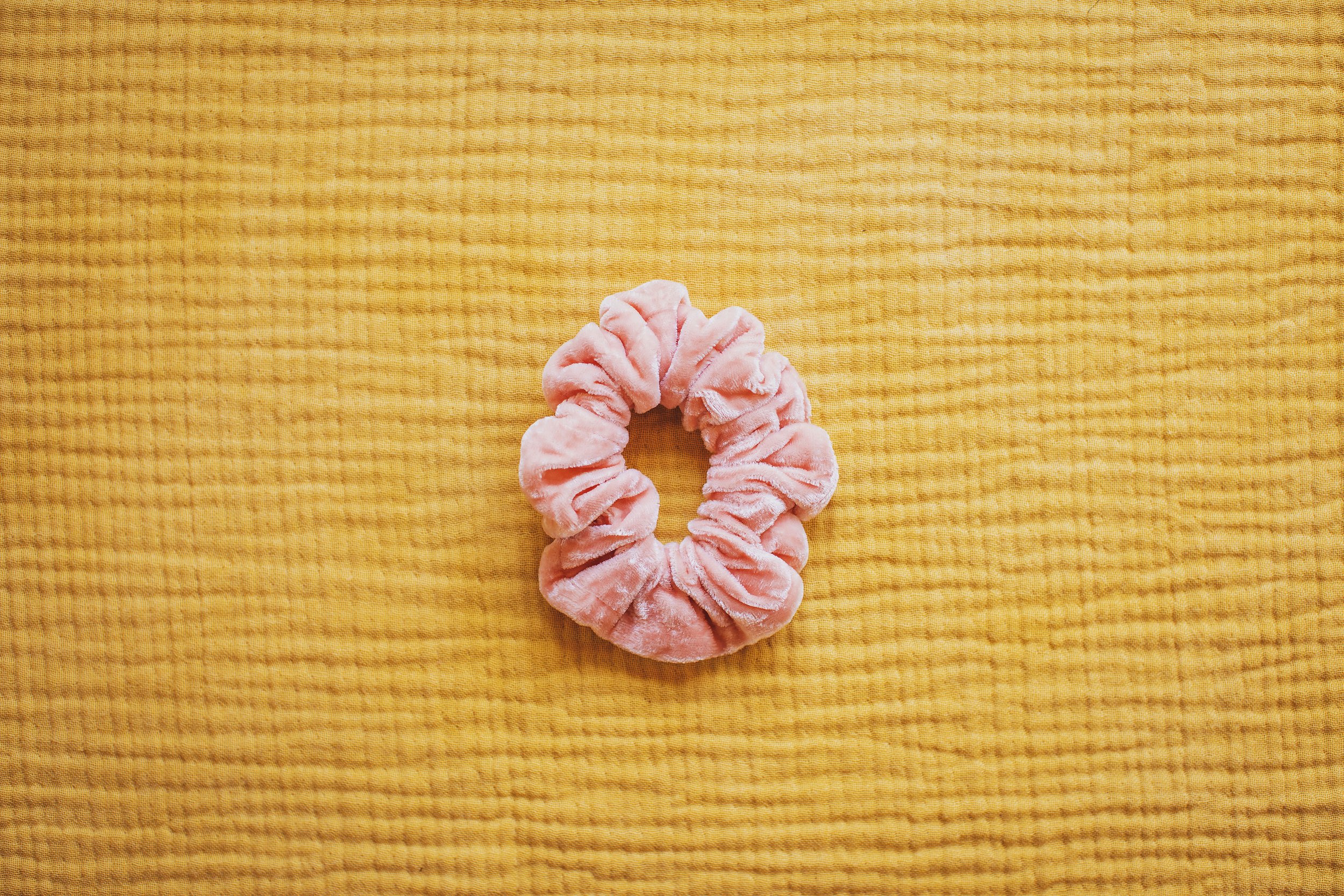 Malw Velvet Scunchie