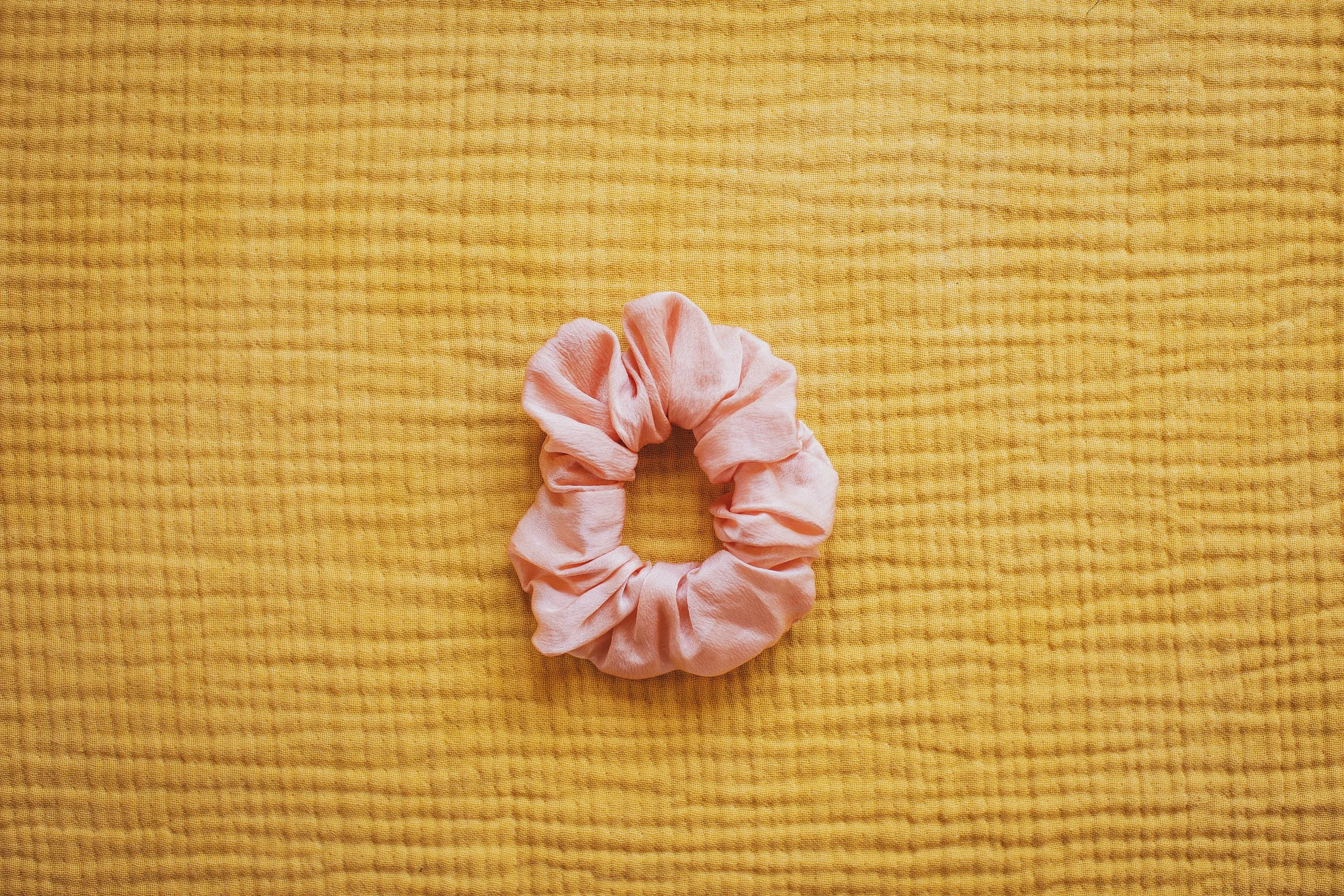 Malw Silk Scrunchie