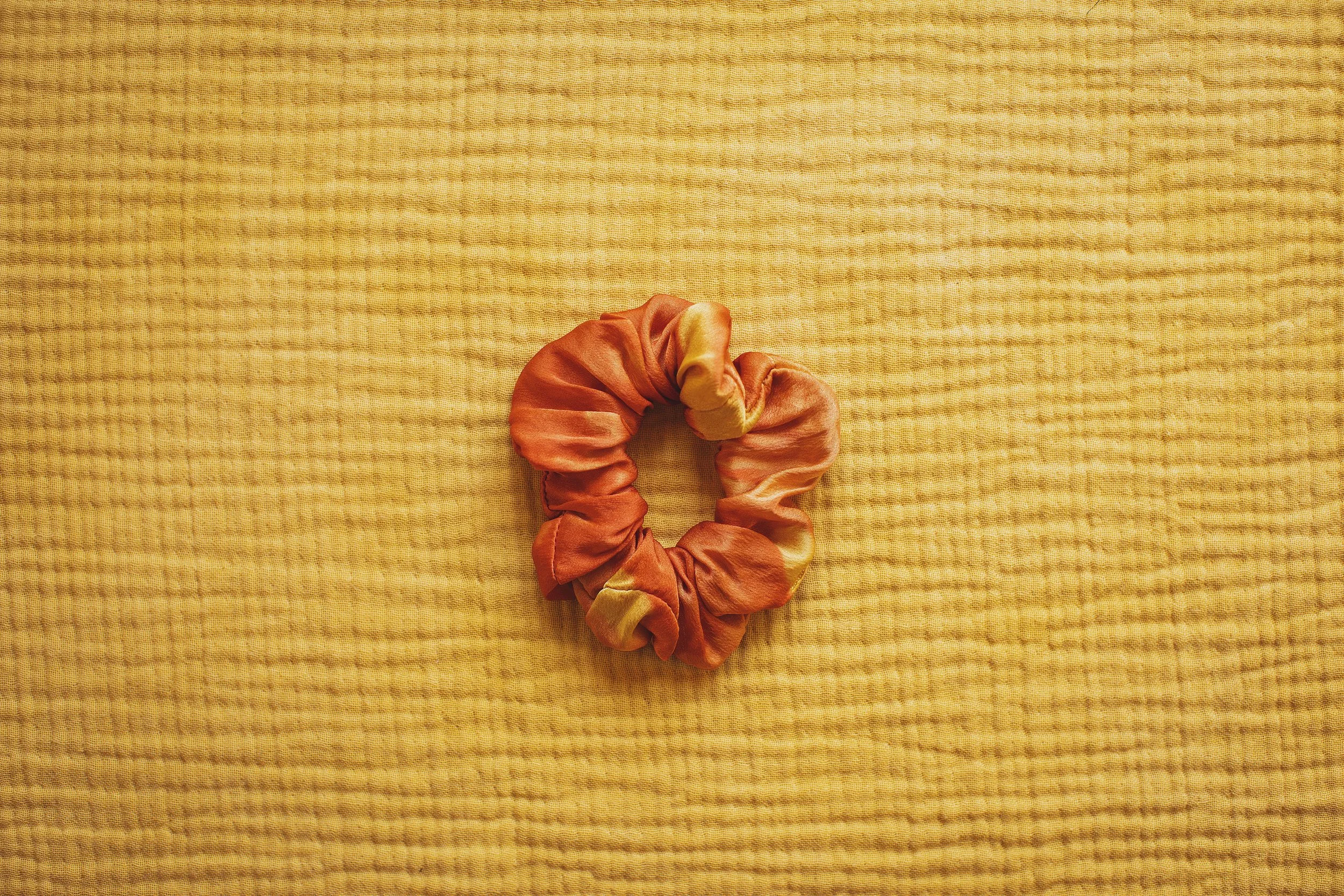 Ceilys Silk Scrunchie