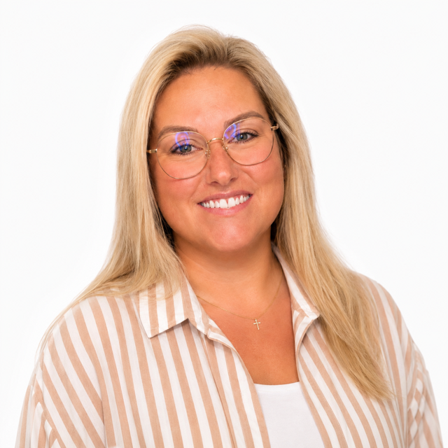 Nikki Hoffman.png