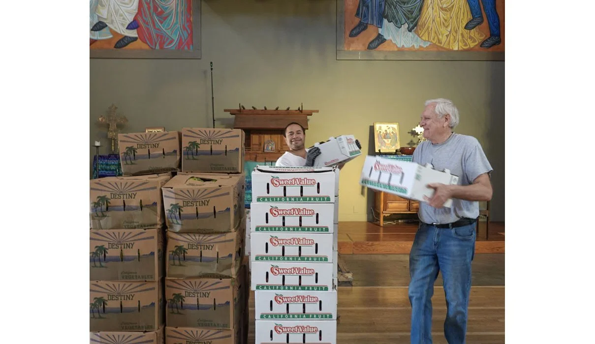 Volunteering at Food Bank of San Francisco by Stephanie Jolluck Photography