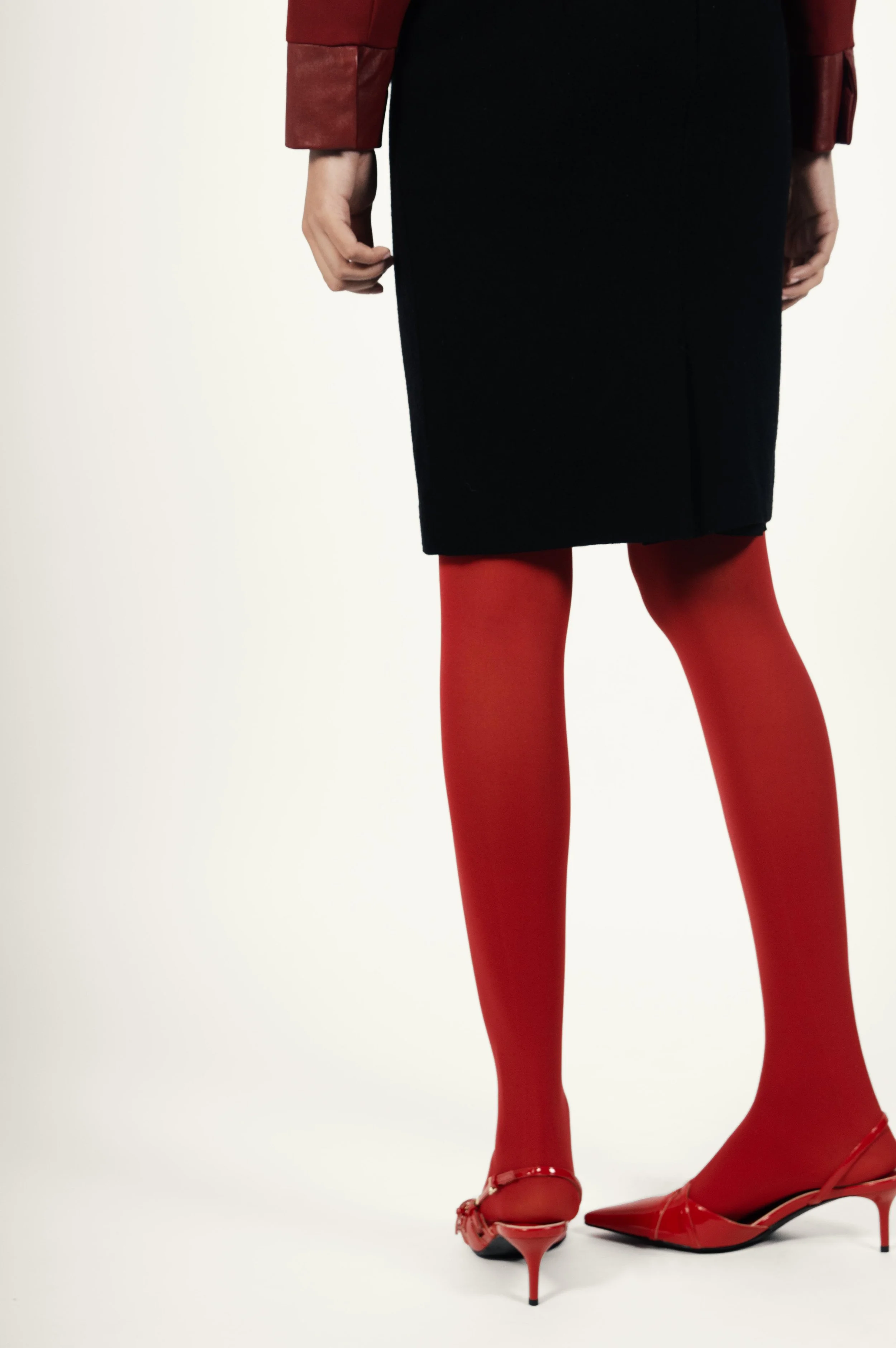 Les Belles Still 13.JPG