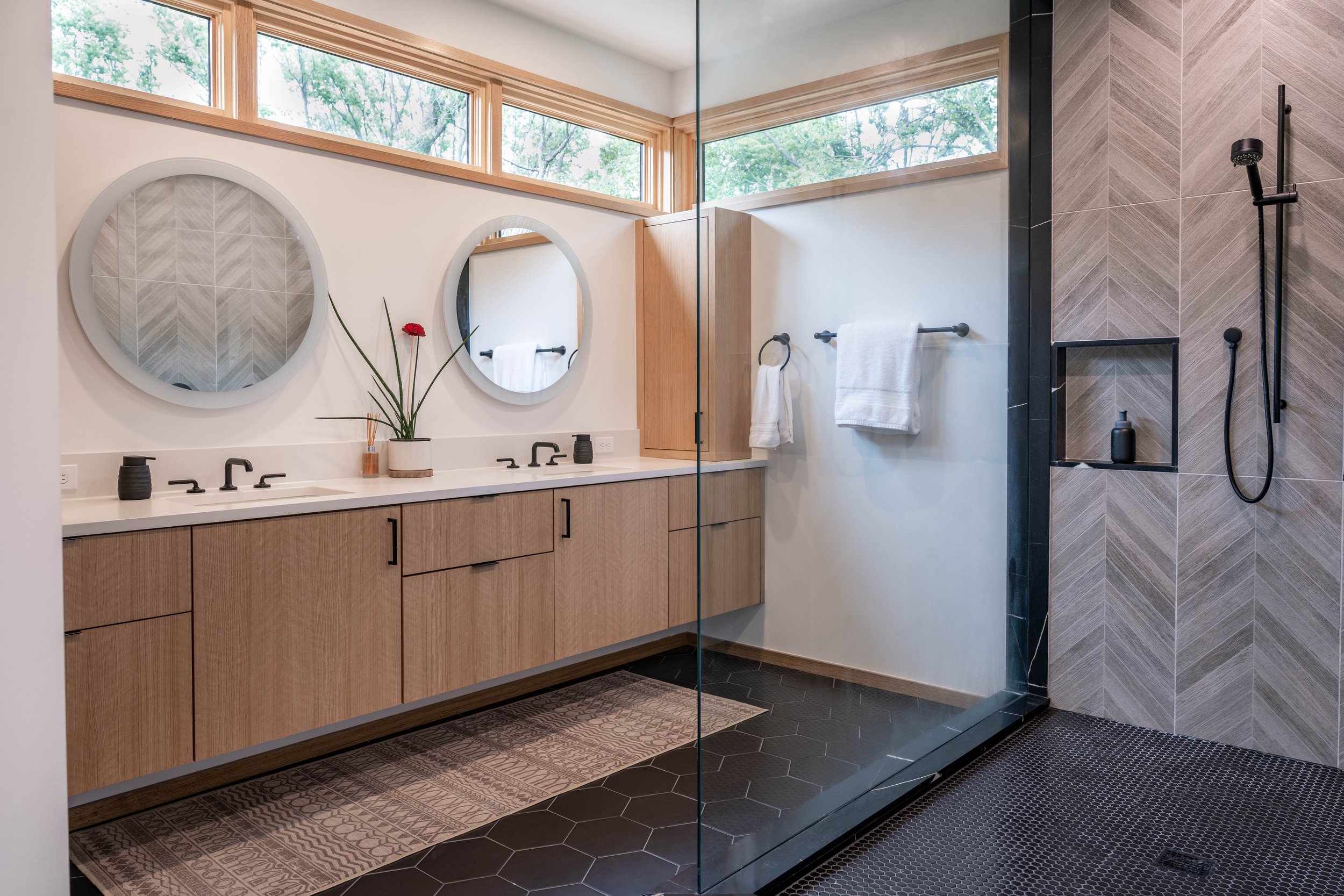 Master Bath - 1.jpg