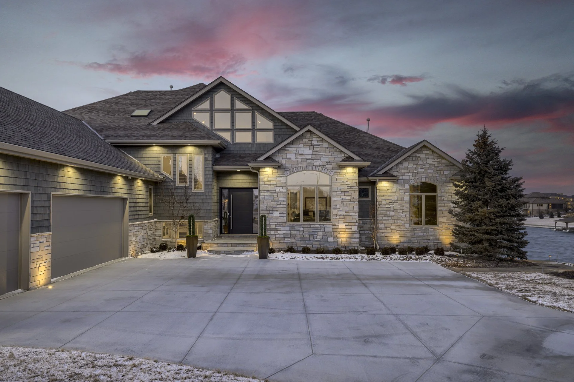 Lake House