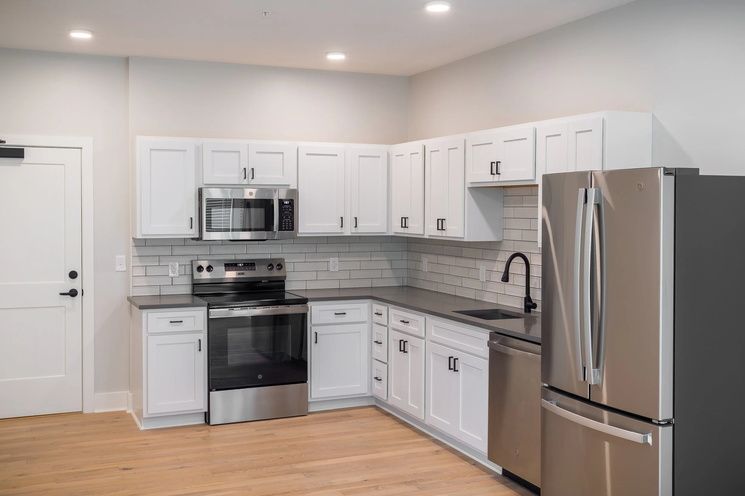 A74Y5134-HDR.jpg