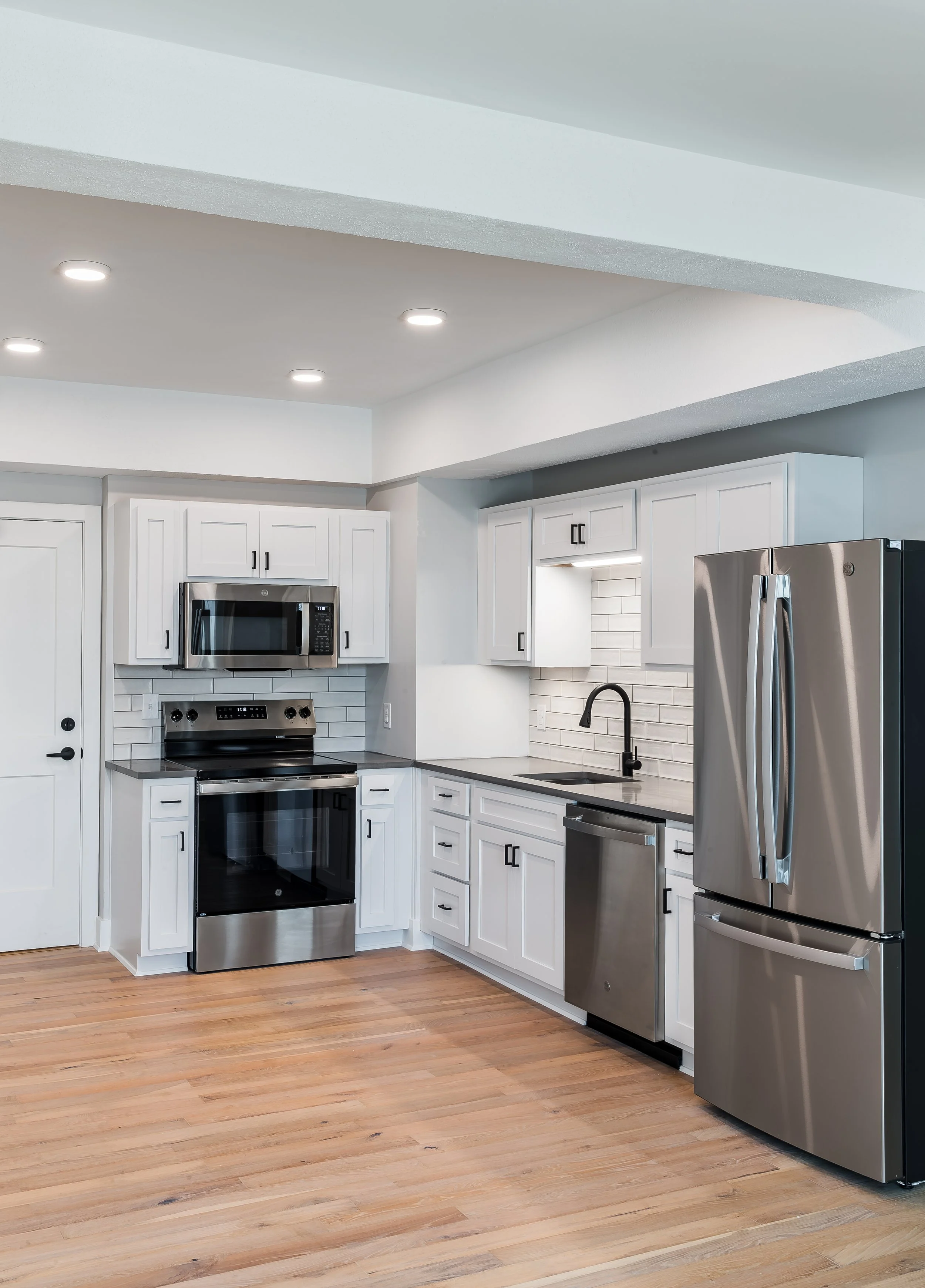 A74Y4949-HDR.jpg