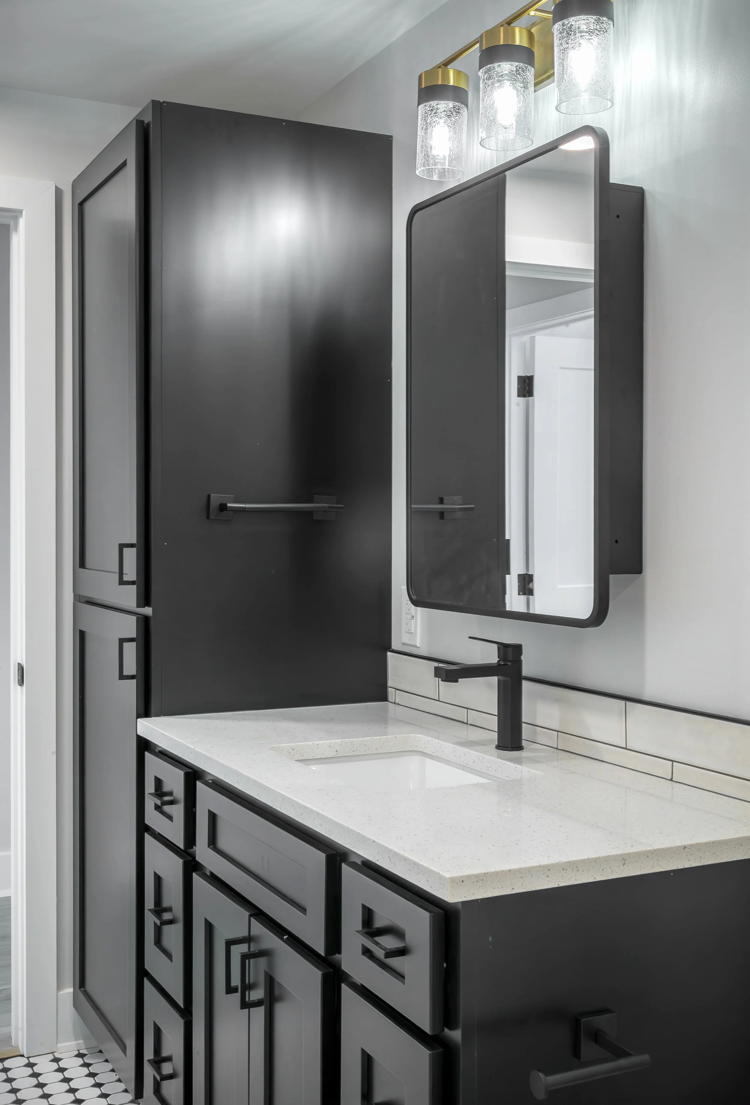 A74Y4893-HDR.jpg