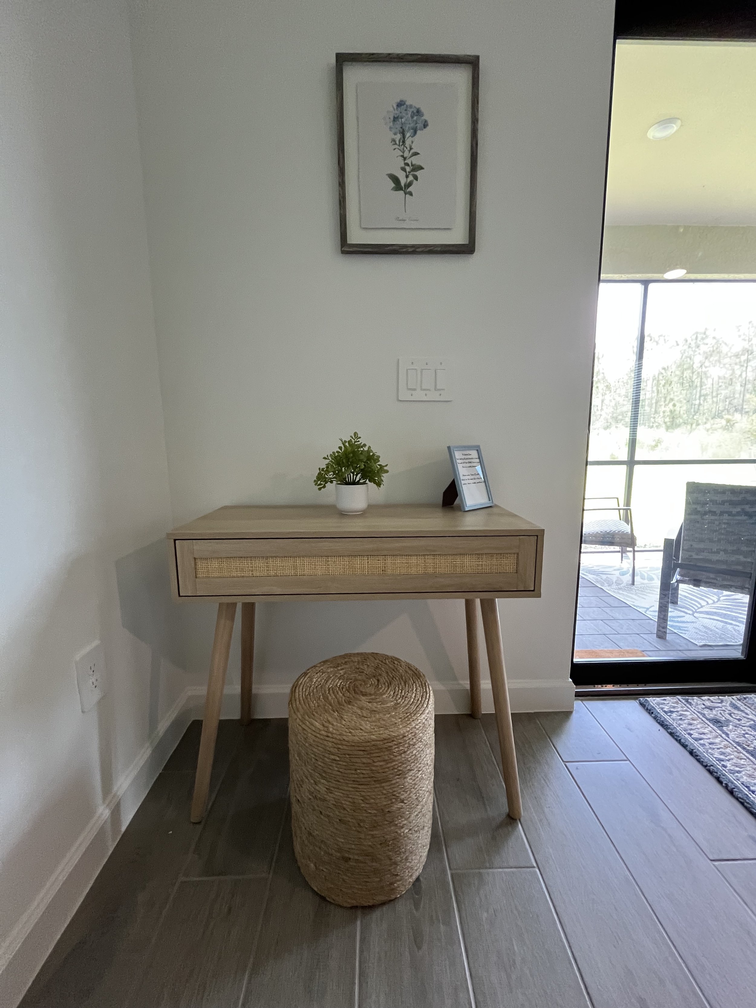Desk area