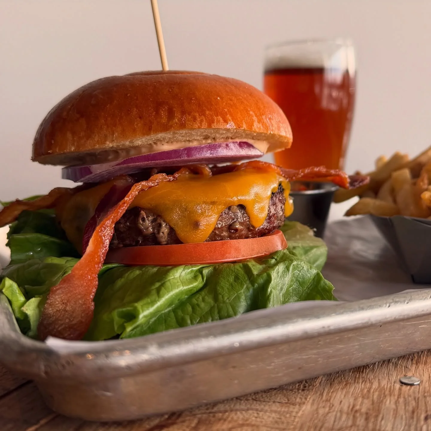 Lunch or Dinner, The Classic is always a good choice!