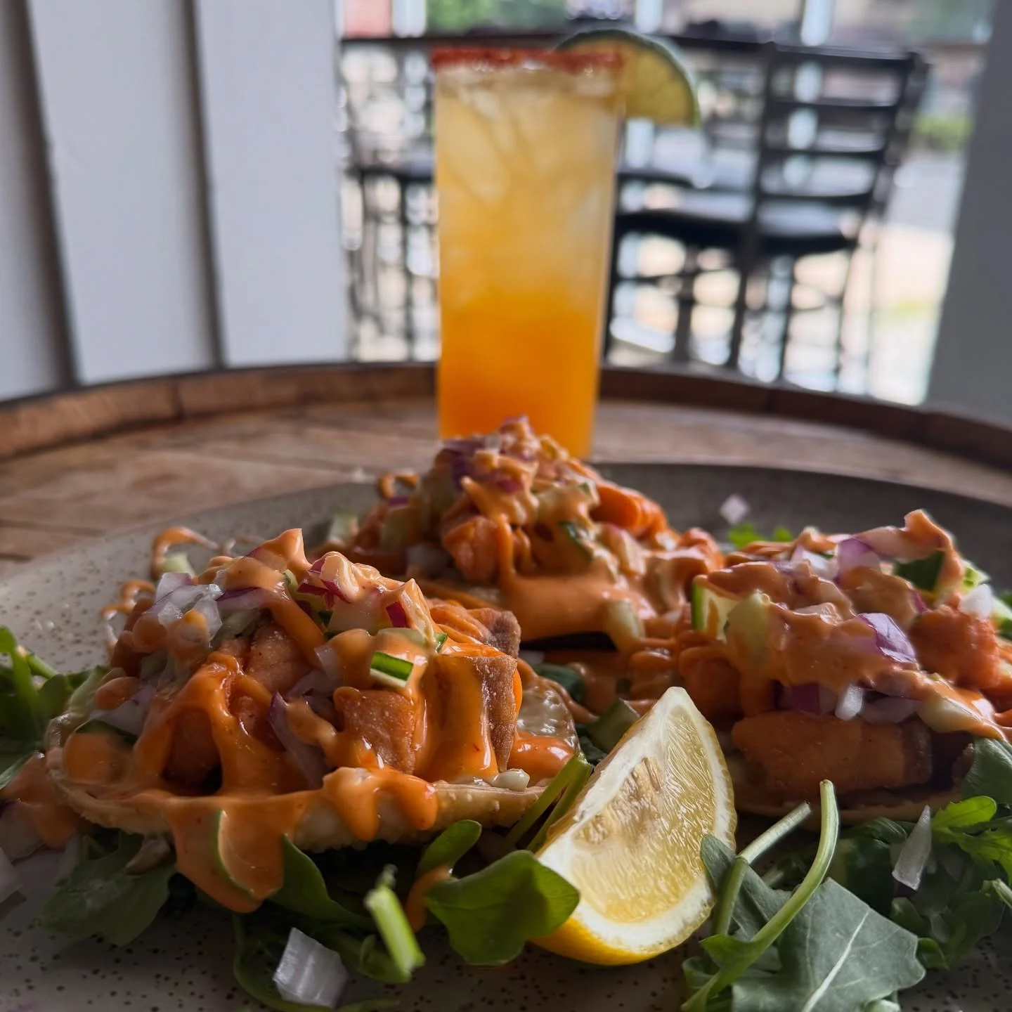 Time for lunch at Stateside!  Try our specials!  Salmon Tostadas + a refreshing Mango Paloma. 
&bull;
&bull;
&bull;
&bull;
#specials #goodfood #statesidetapandtavern #somersetnj #craftcocktails #goodfood #goingstateside #greatfood #localbrews #njbar