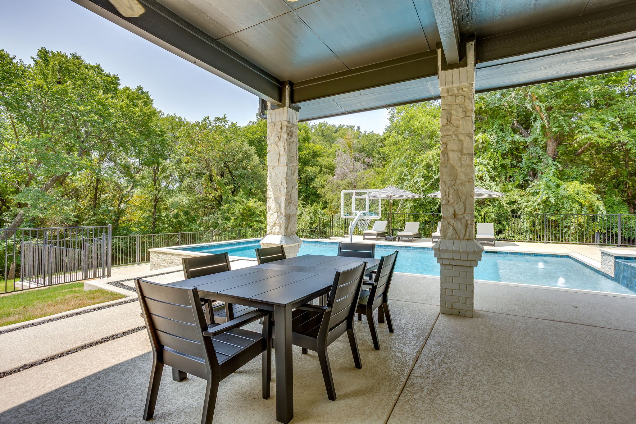 2701 McPherson Ln (13 of 30).jpg