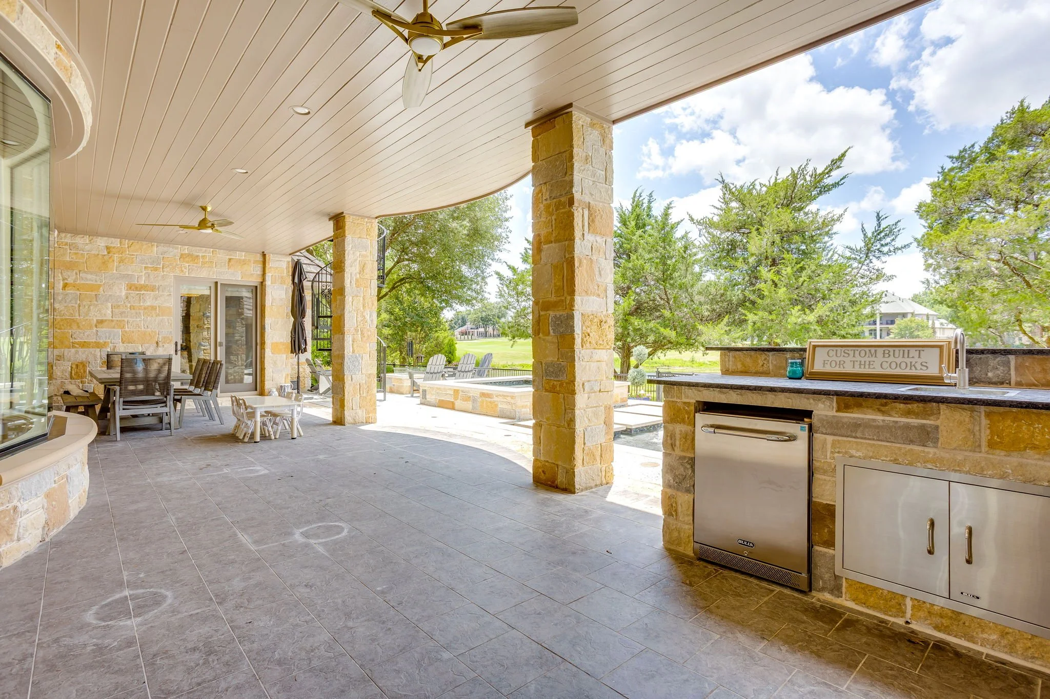 1005 Walnut Falls Cir (27 of 35).jpg