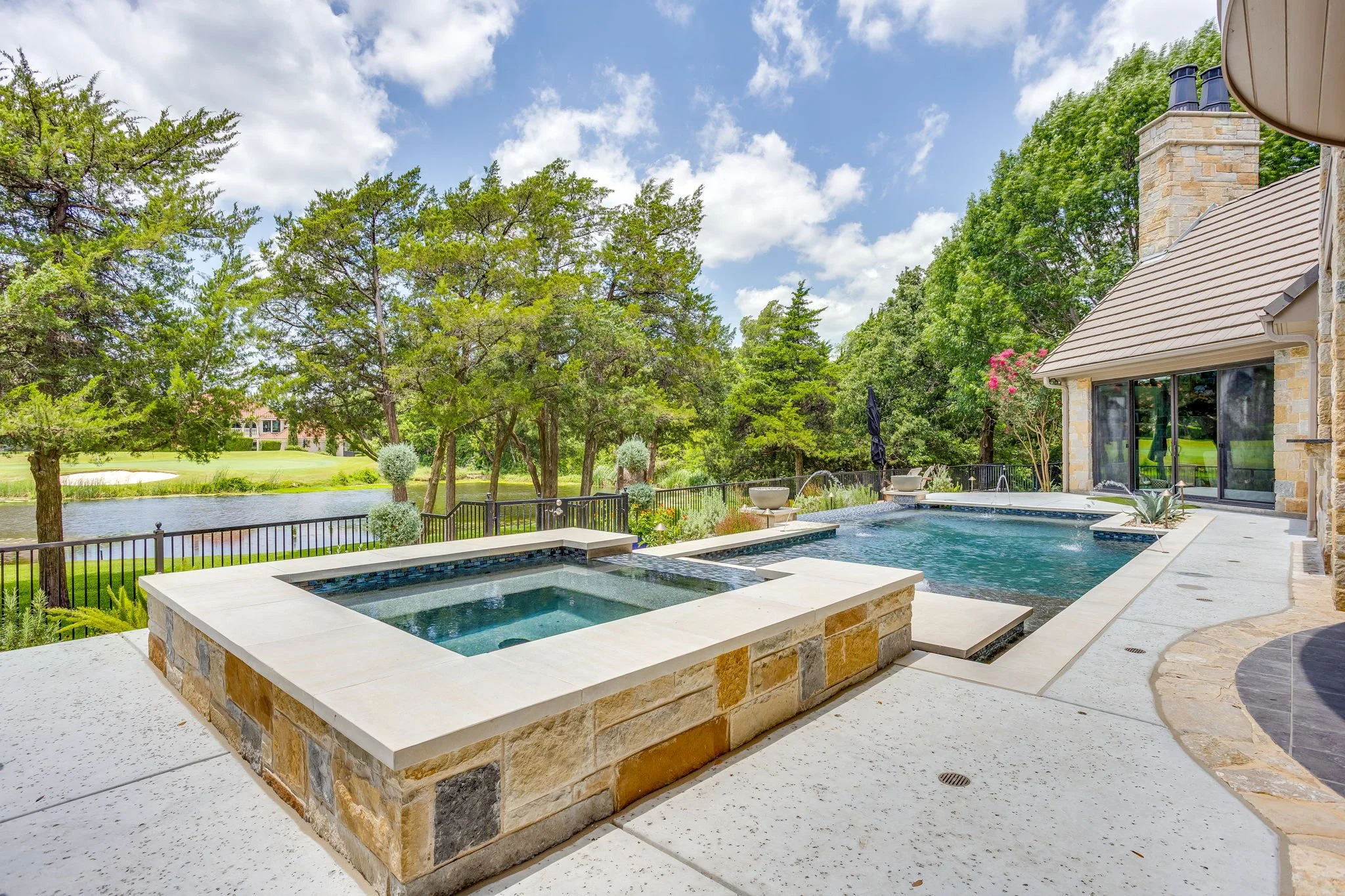 1005 Walnut Falls Cir (15 of 35).jpg
