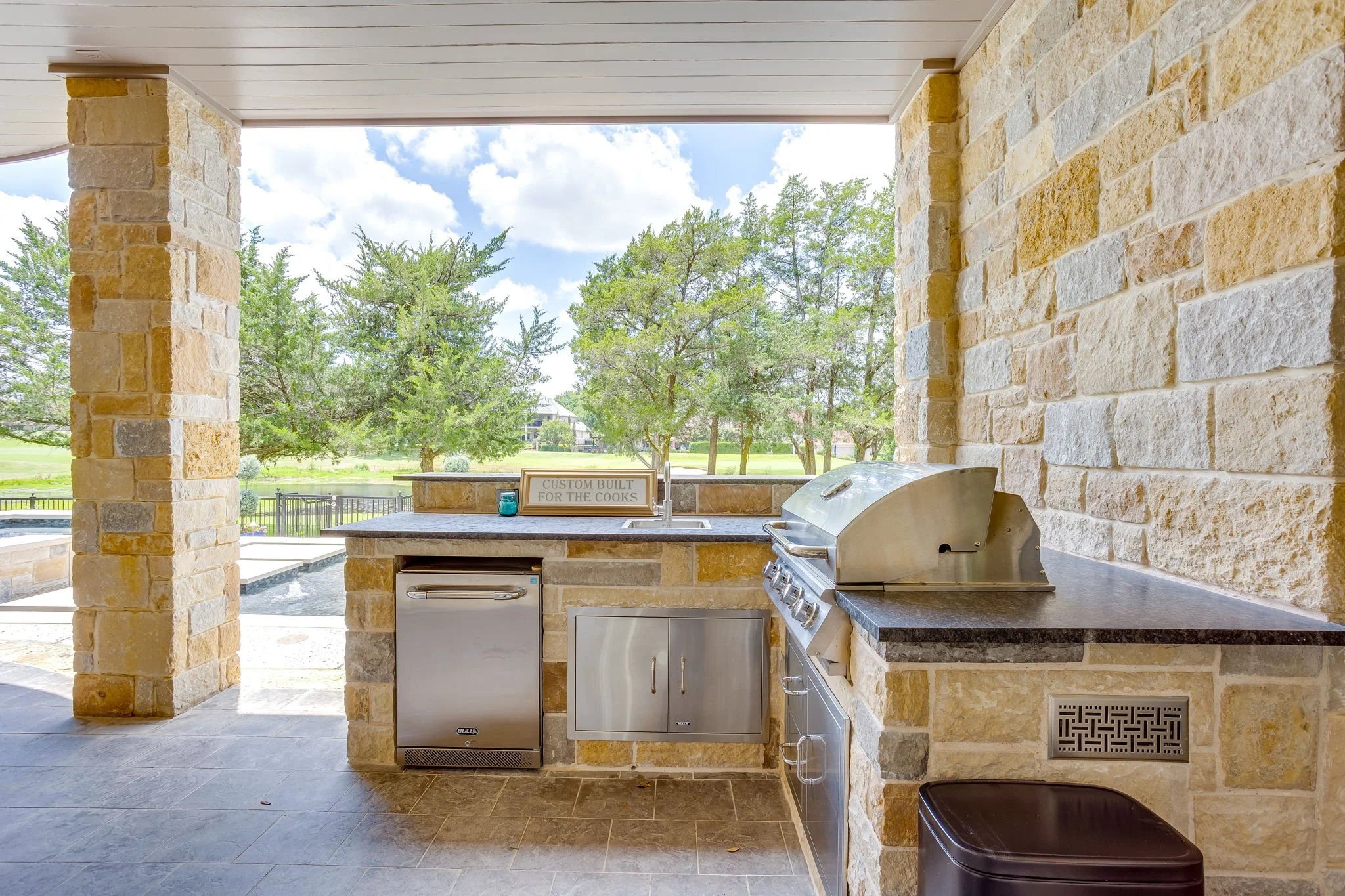 1005 Walnut Falls Cir (25 of 35).jpg