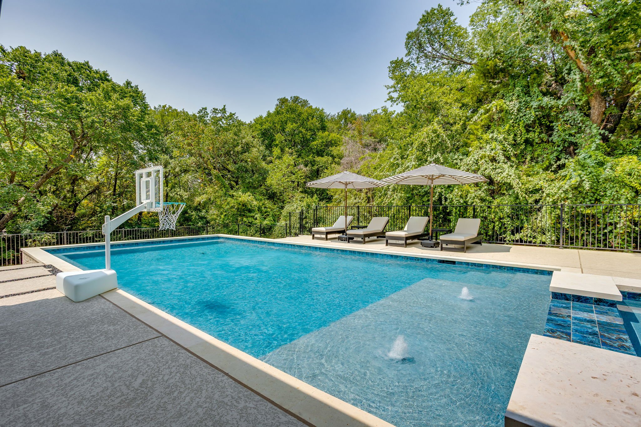 2701 McPherson Ln (16 of 30).jpg