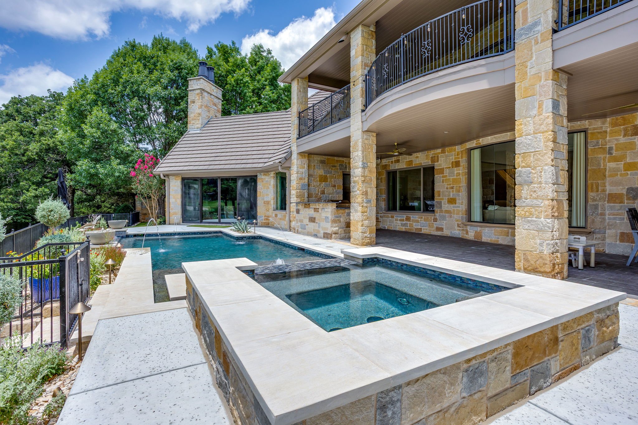 1005 Walnut Falls Cir (19 of 35).jpg