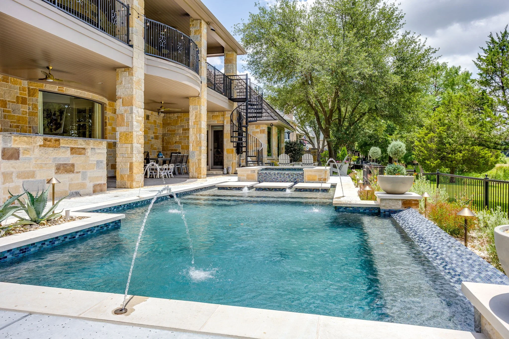 1005 Walnut Falls Cir (9 of 35).jpg