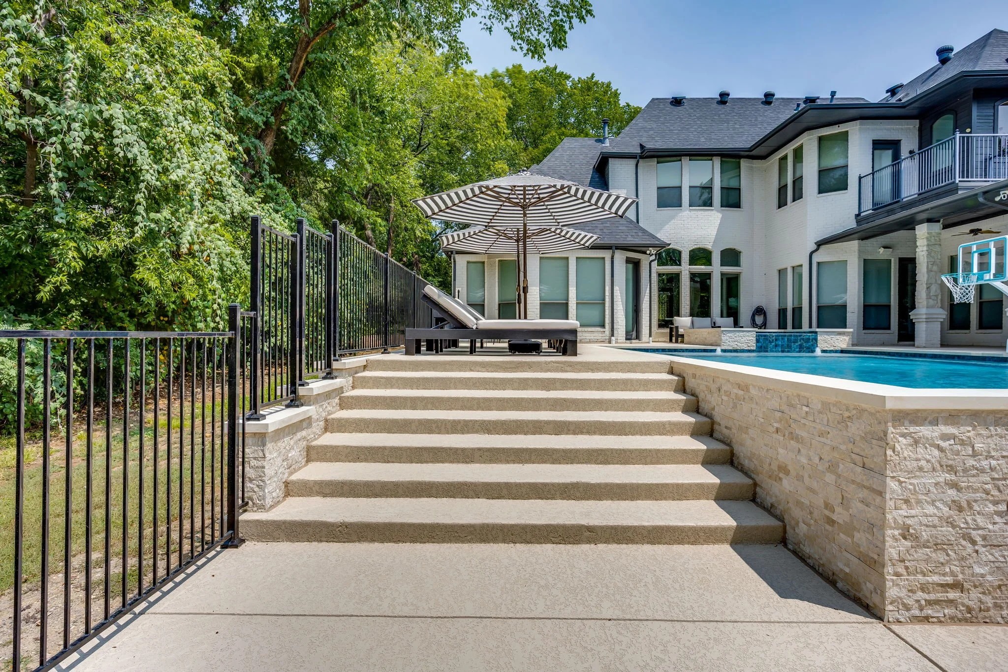 2701 McPherson Ln (23 of 30).jpg