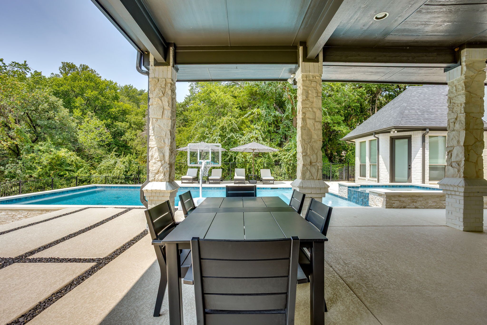 2701 McPherson Ln (14 of 30).jpg