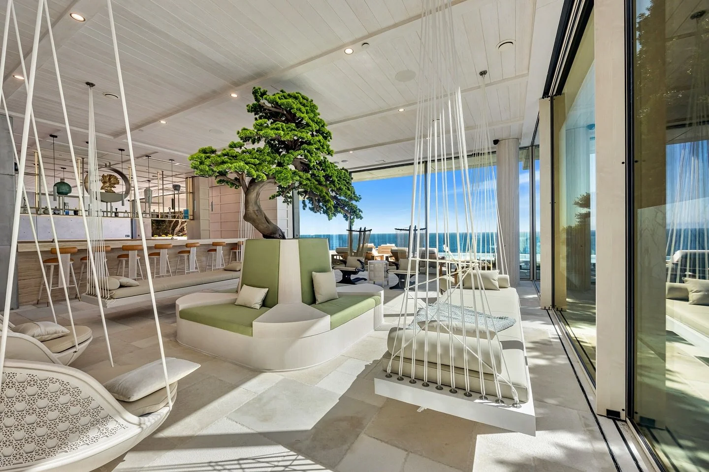 Captivating from every angle. 📸 At Magma Blue Studios, we had the honor of capturing this architectural masterpiece in Malibu. A sprawling 20,000 sq ft oceanfront property that defines brutalist beauty, complete with a serene koi fish pond and a sta