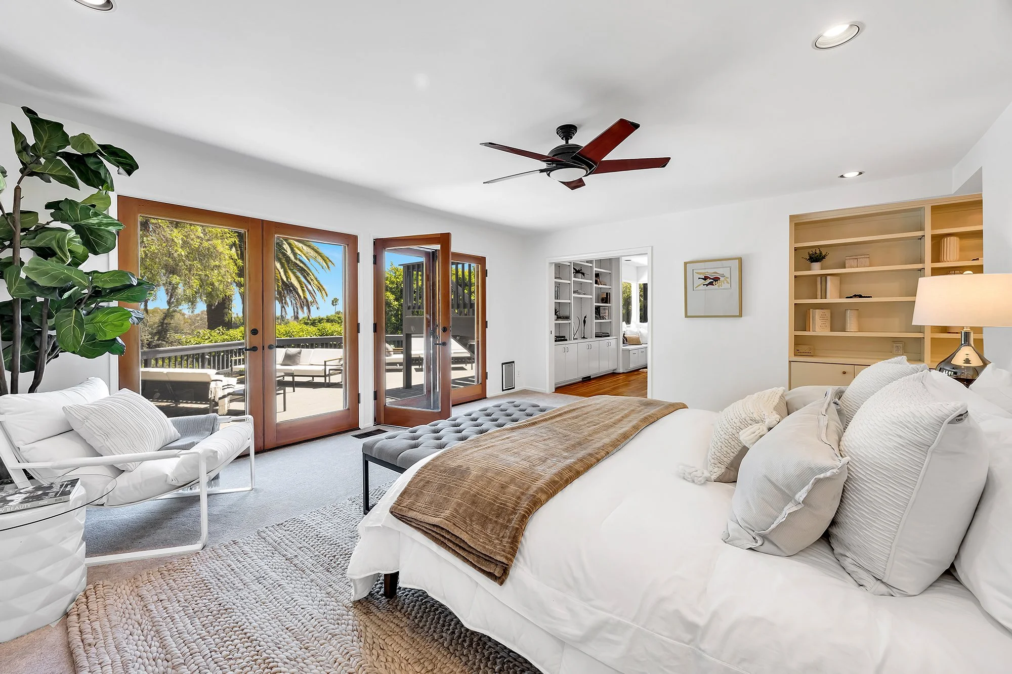 master bedroom real estate photo la.jpg