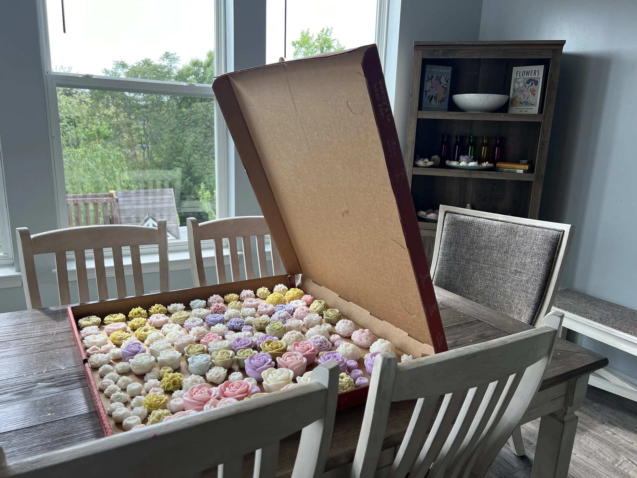 PIZZABOXFLORALWAXMELTS1.jpg