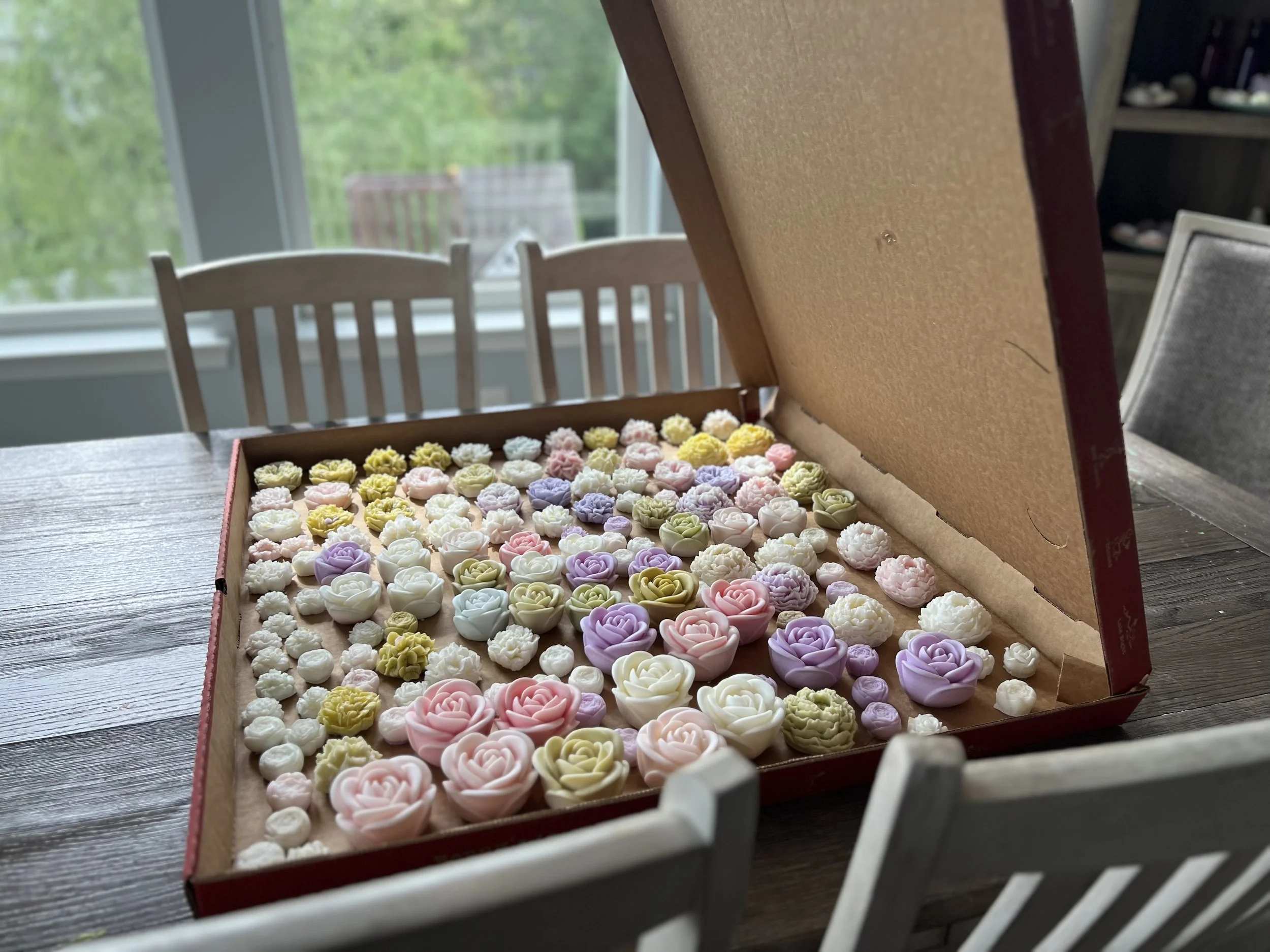 PIZZABOXFLORALWAXMELTS.jpg