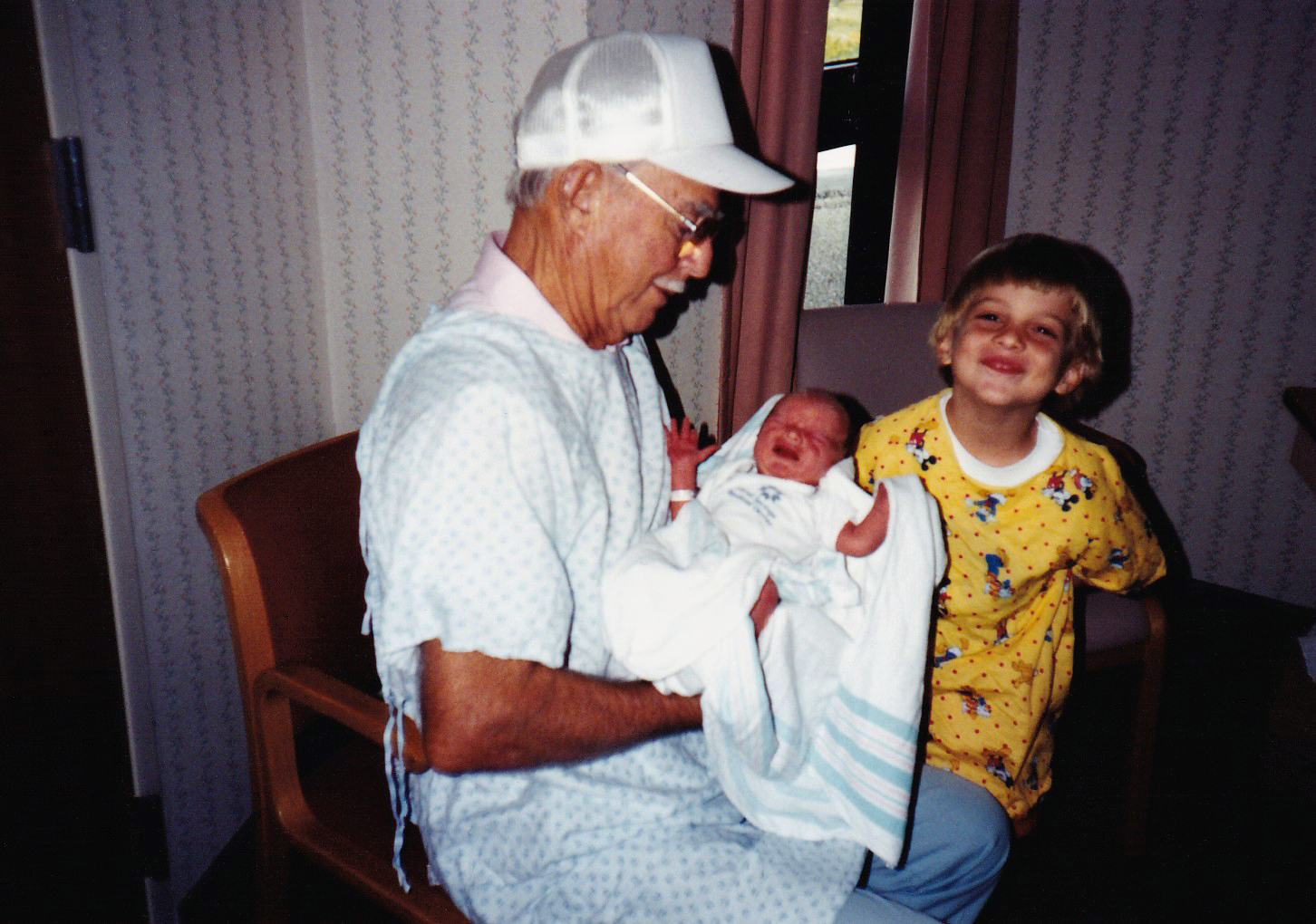 Grandpa_Ryan_Scott_Aug191990_edit.png