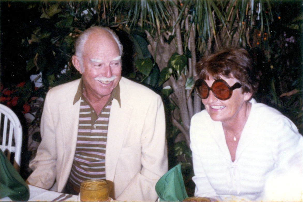 gma_gpa_smile_table_palmtree.png