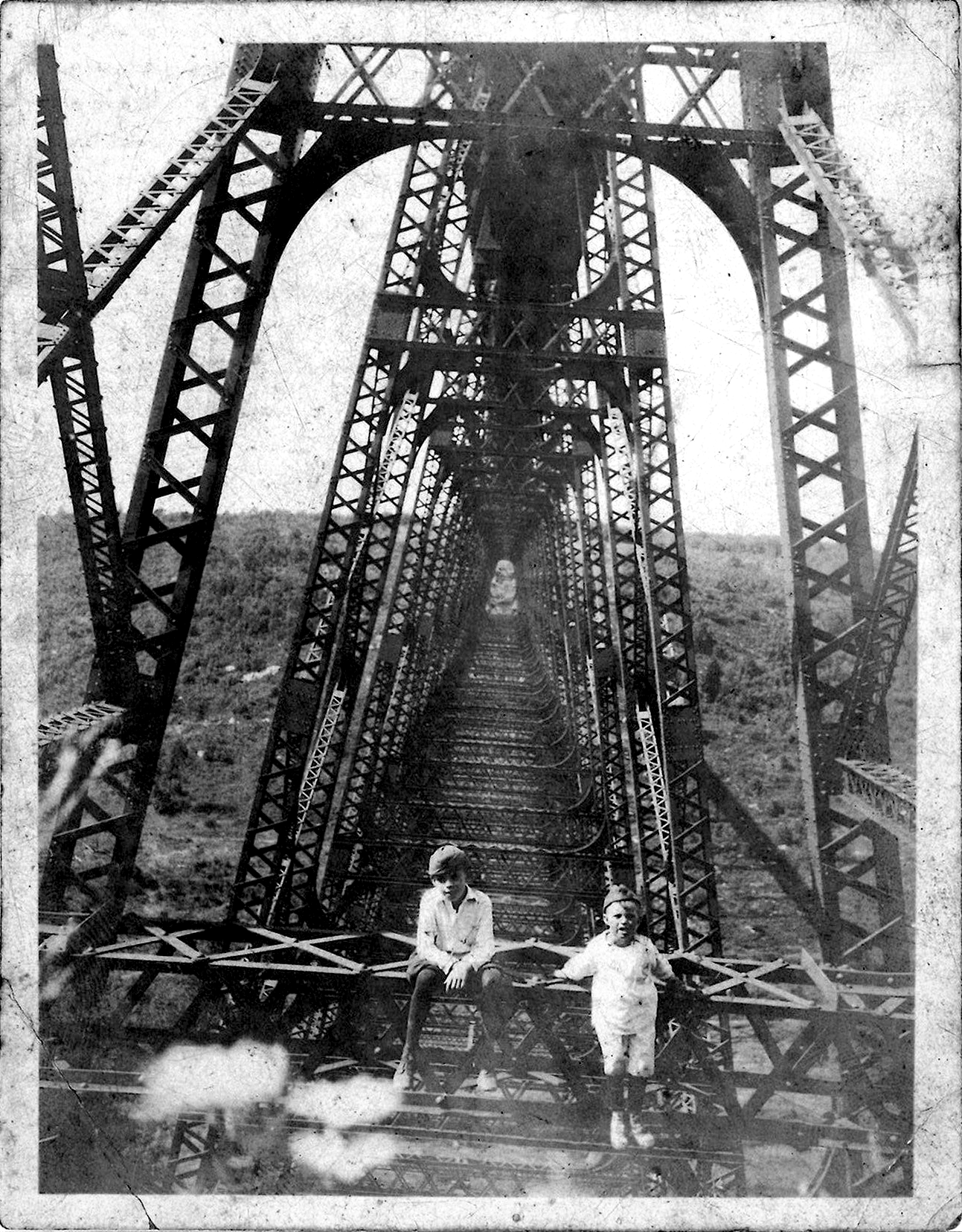 BasilVirgil_KinzuaViaductBridge.png
