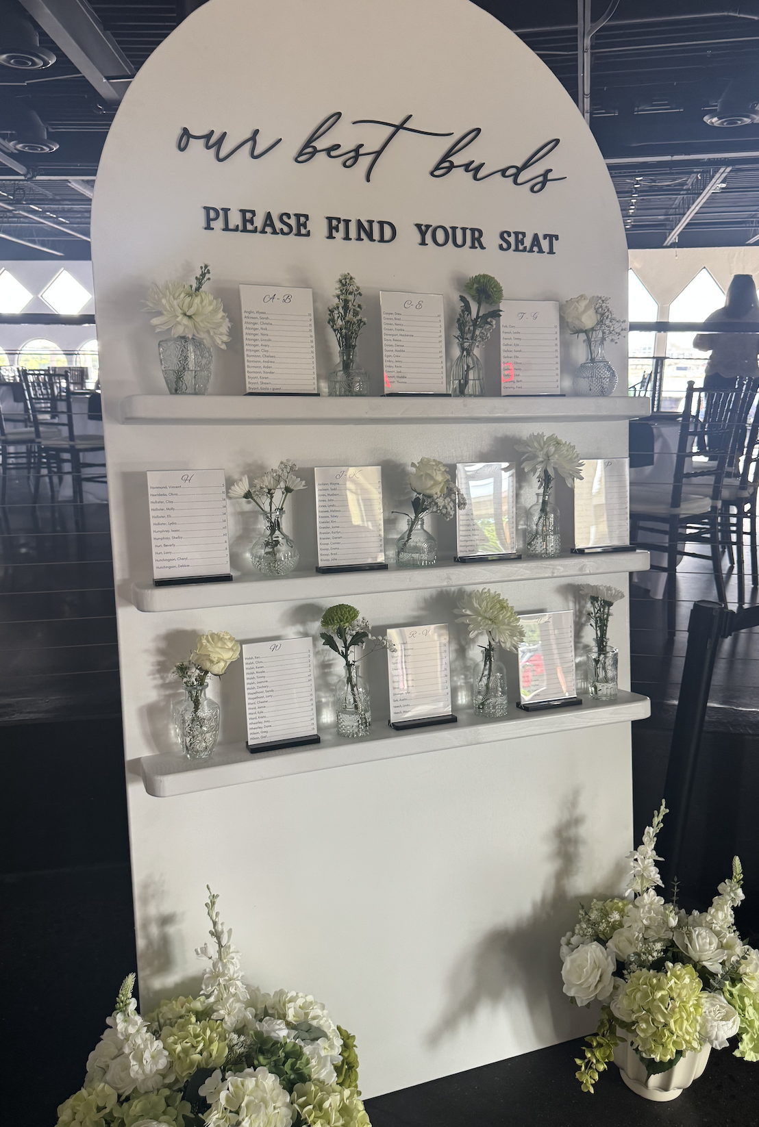 Best buds seating chart - comes with acrylic frames and vases