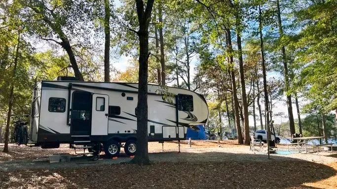 RVs as Temporary Housing: Land On Your Feet