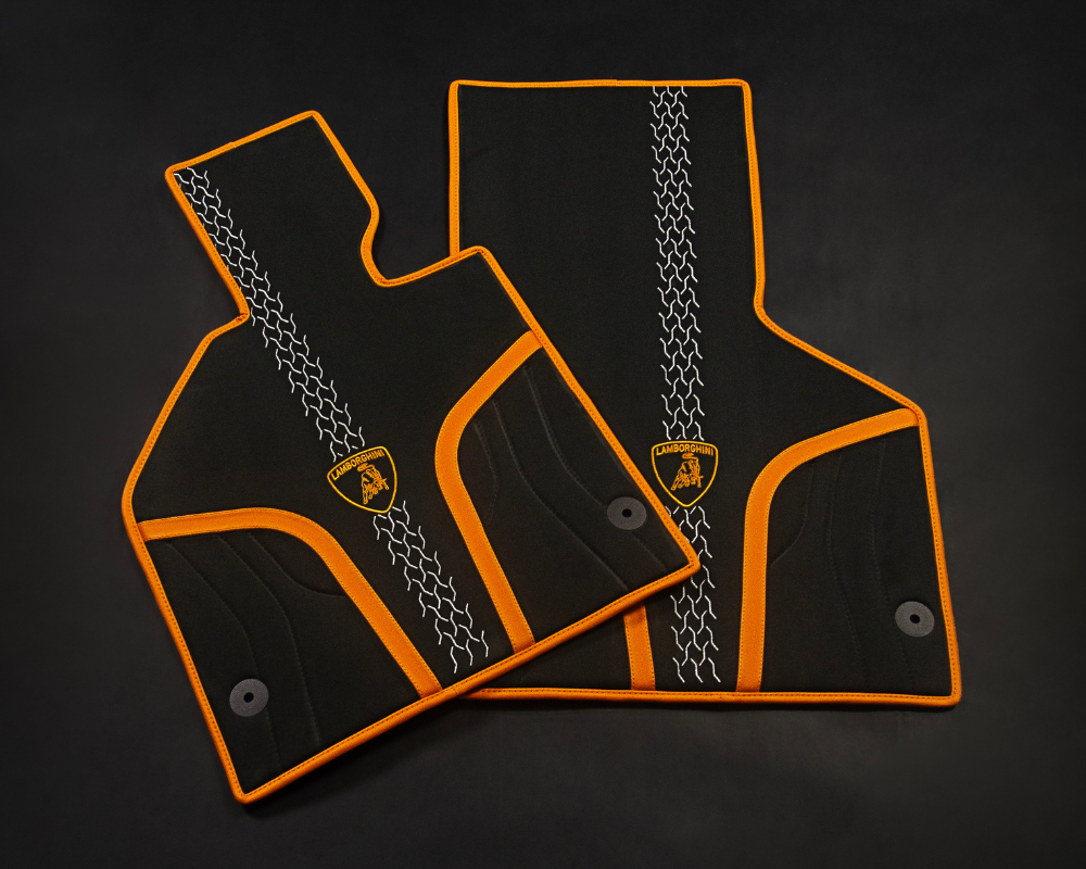 custom Huracan Tecnica floor mats