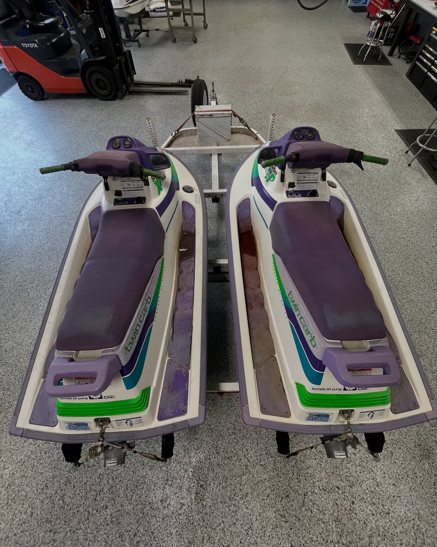 Swipe ➡️ to see these 1991 Sea Doo XPs come back to life with some fresh @hydroturf seat covers and mats!  Both engines were also completely rebuilt.  Ready for another 34 years of fun!

#seadoo #jetski #hydroturd #bombardier #rotax #587 #kawasaki #y