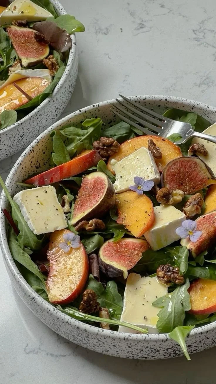 What To Eat During the Different Stages of Your Cycle